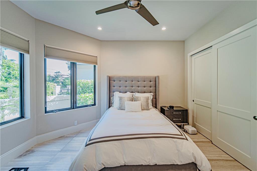 Barcelona Isle 27-10 B - Residential