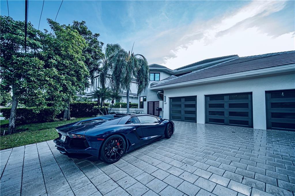 Barcelona Isle 27-10 B - Residential