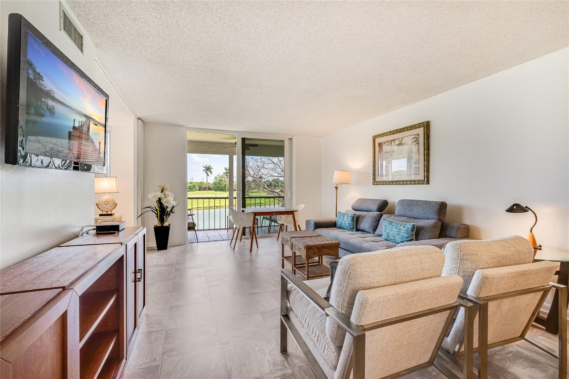 Hollybrook Golf & Tennis - Residential