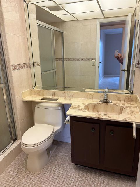 Tiny photo for 21 Jacaranda Drive #121, Plantation, FL 33324 (MLS # F10545771)