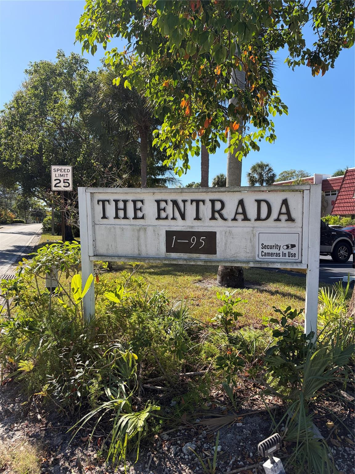 ENTRADA - Residential