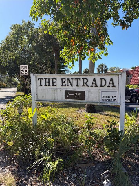 Tiny photo for 21 Jacaranda Drive #121, Plantation, FL 33324 (MLS # F10545771)