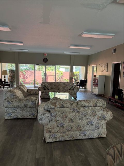 Tiny photo for 21 Jacaranda Drive #121, Plantation, FL 33324 (MLS # F10545771)
