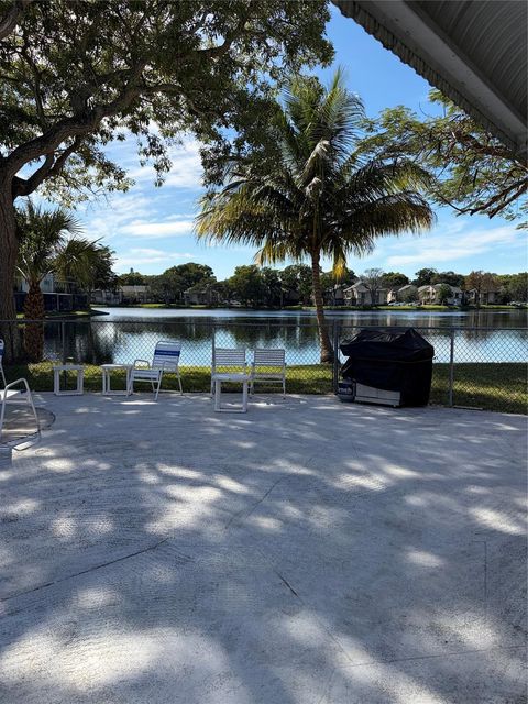 Tiny photo for 21 Jacaranda Drive #121, Plantation, FL 33324 (MLS # F10545771)