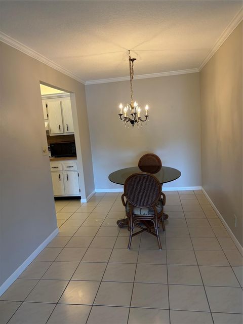 Tiny photo for 21 Jacaranda Drive #121, Plantation, FL 33324 (MLS # F10545771)