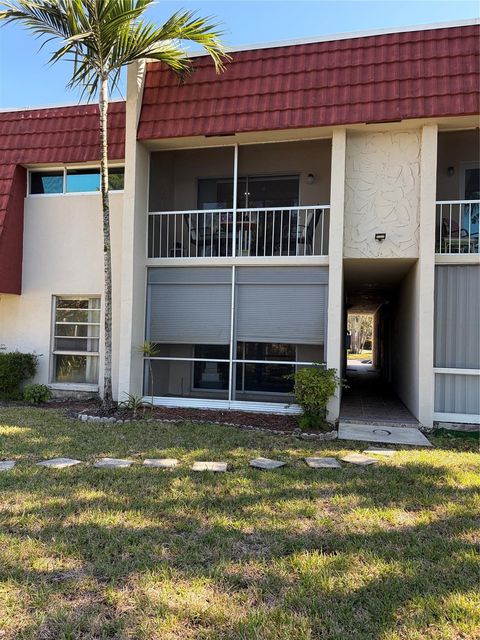 Tiny photo for 21 Jacaranda Drive #121, Plantation, FL 33324 (MLS # F10545771)