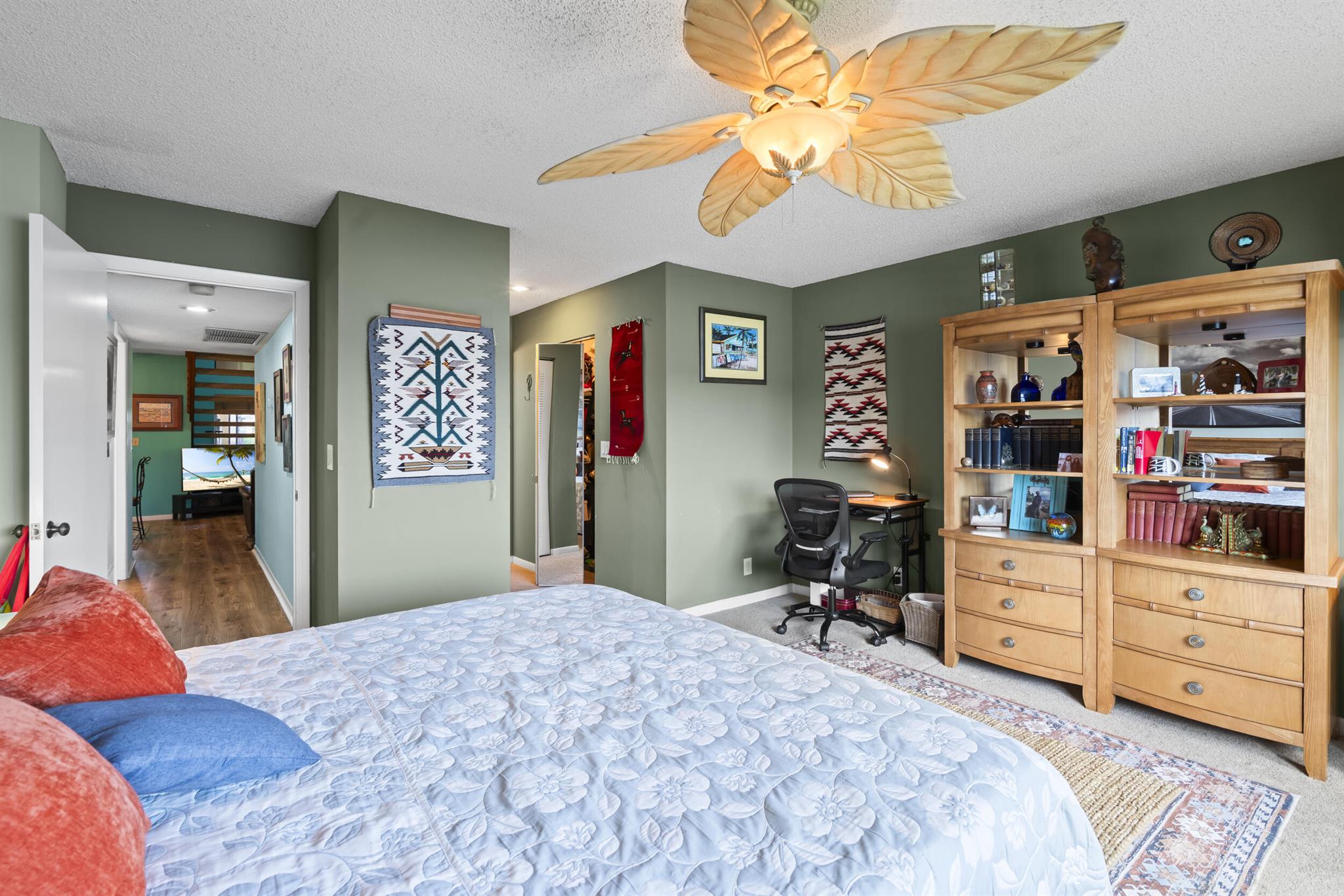 Savannahs Condominium - Residential