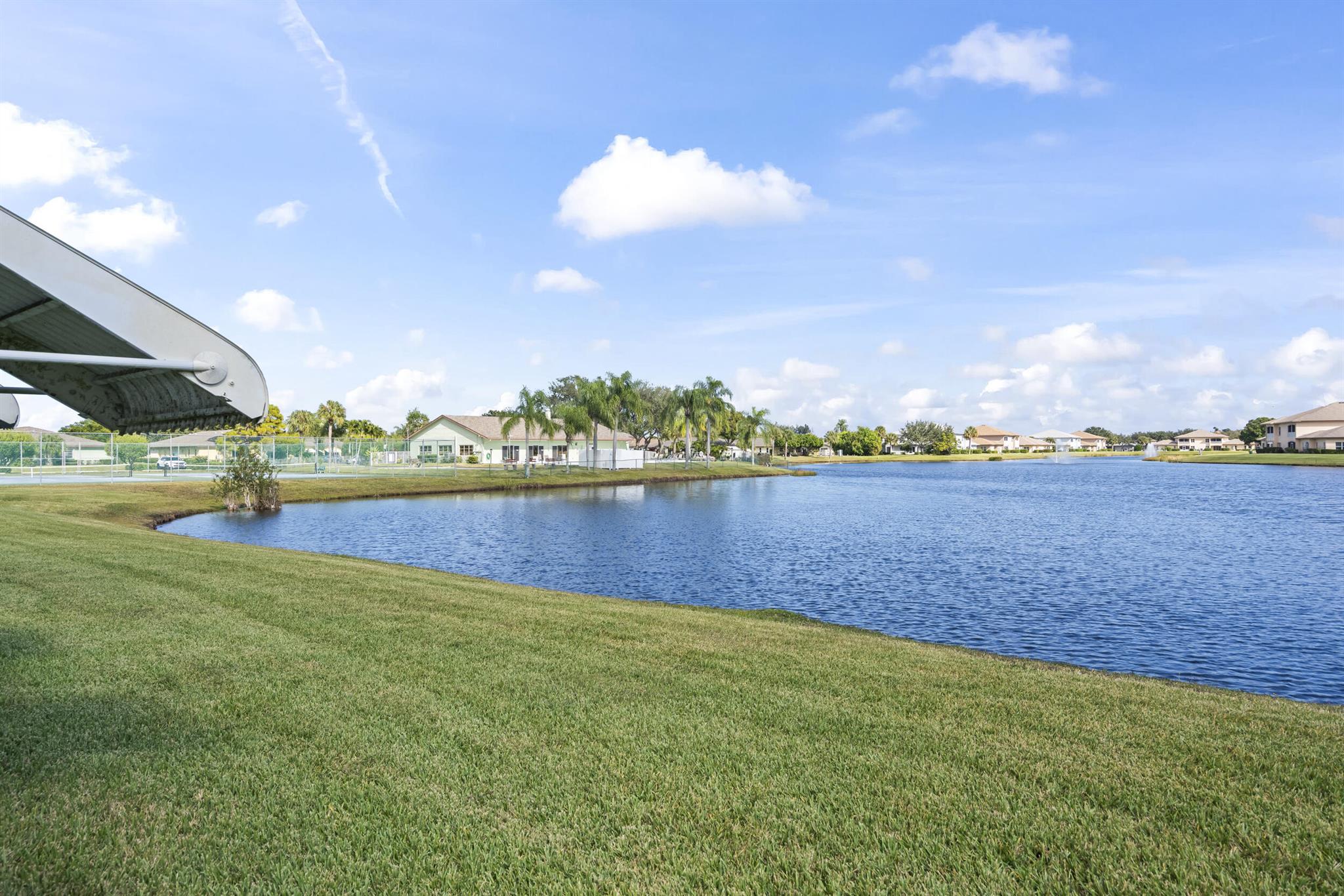 Savannahs Condominium - Residential