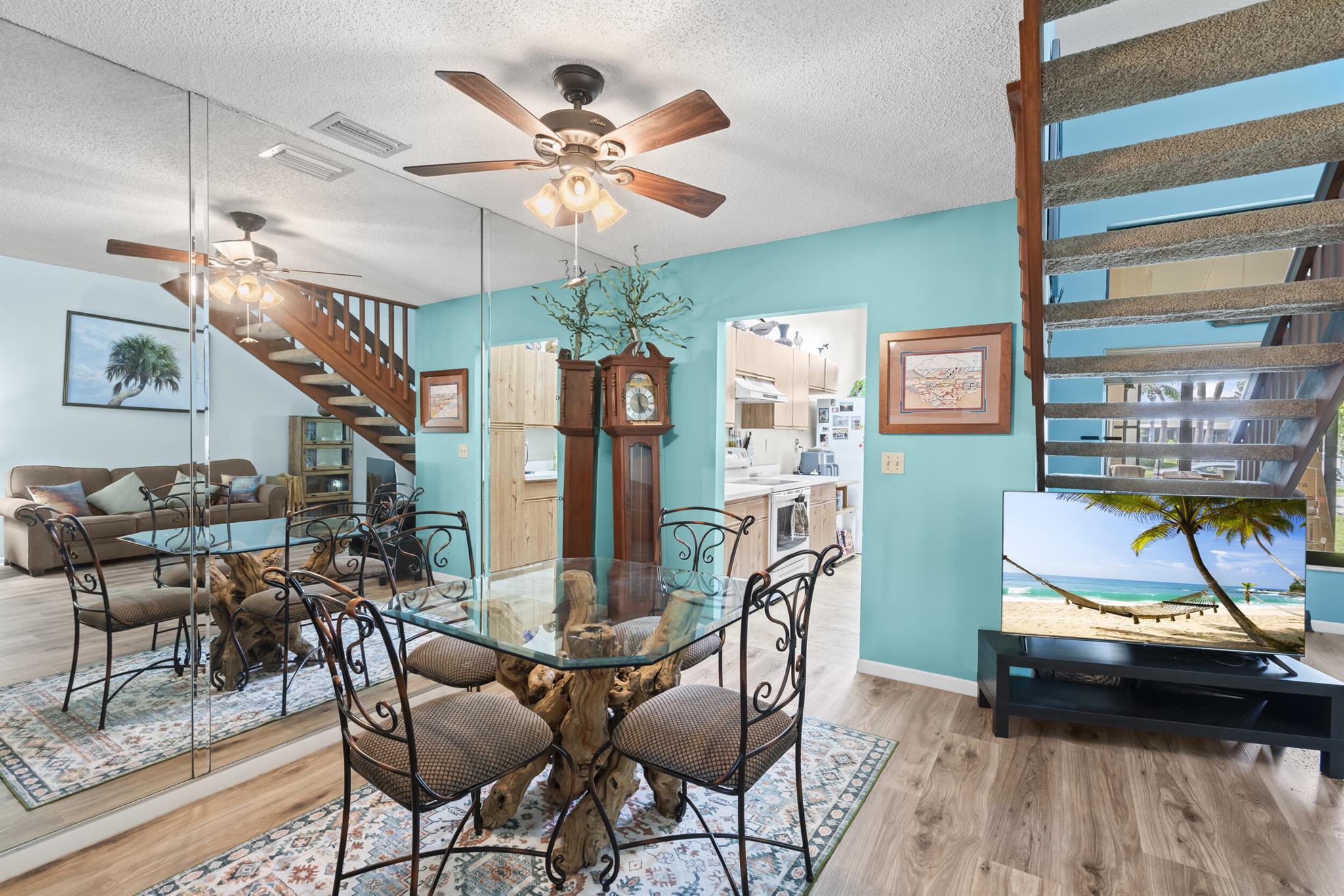 Savannahs Condominium - Residential