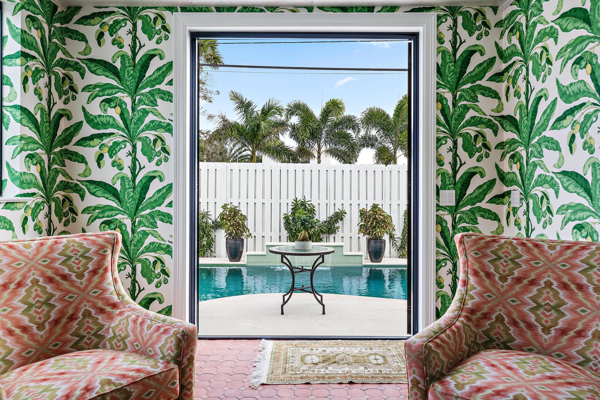 LAKE WORTH TOWN OF - Residential