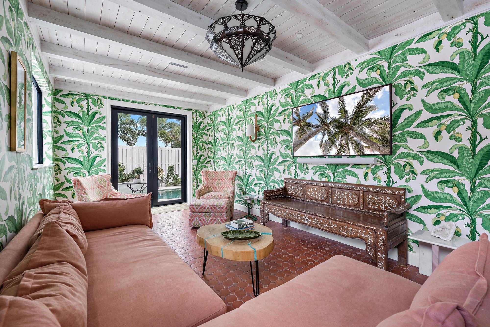 LAKE WORTH TOWN OF - Residential