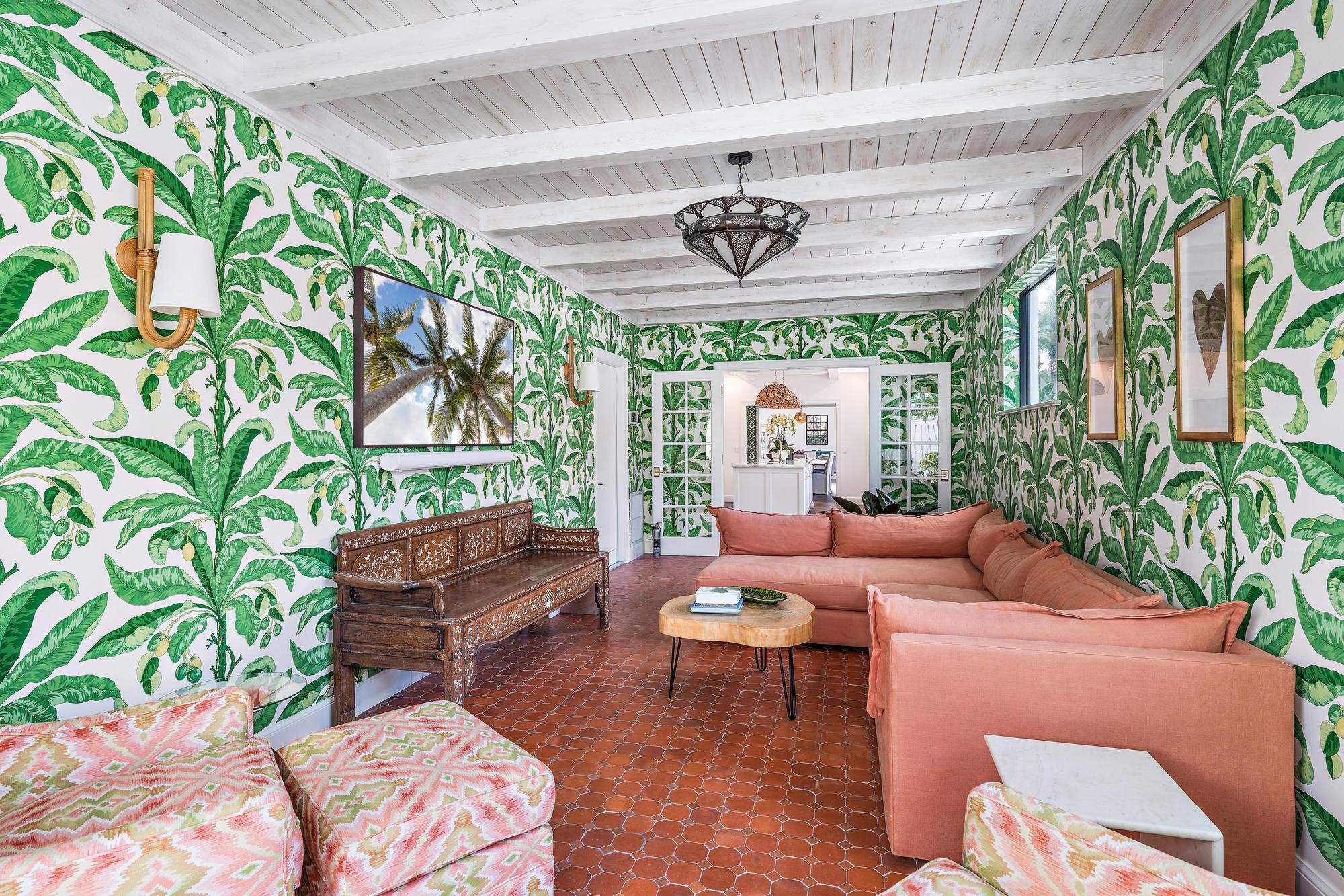 LAKE WORTH TOWN OF - Residential