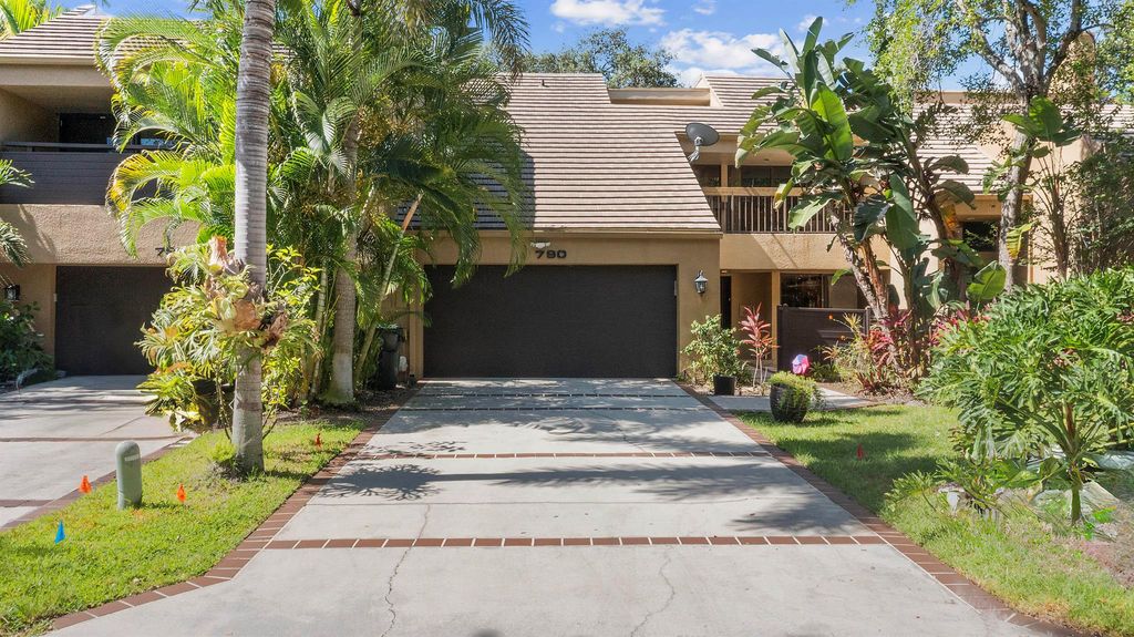 Photo of 790 St Albans Drive, Boca Raton, FL 33486 (MLS # R11100441)