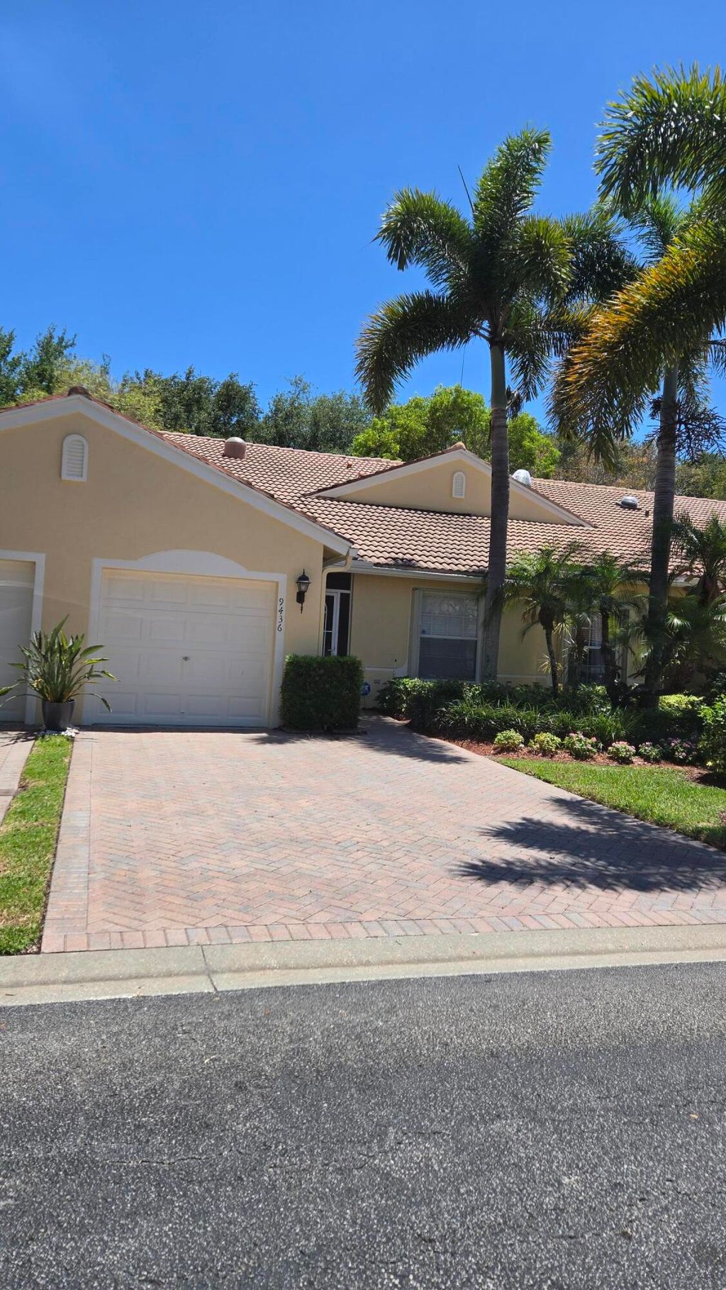 Photo of 9436 Swansea Lane, West Palm Beach, FL 33411 (MLS # B26025846)