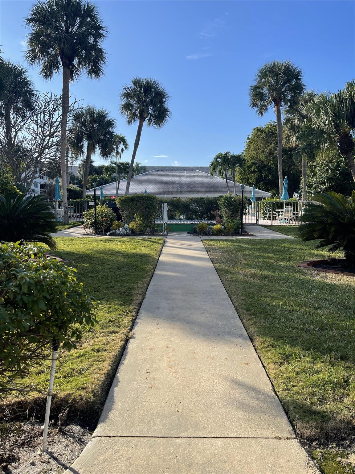 Lighthouse Point Gardens - Residential