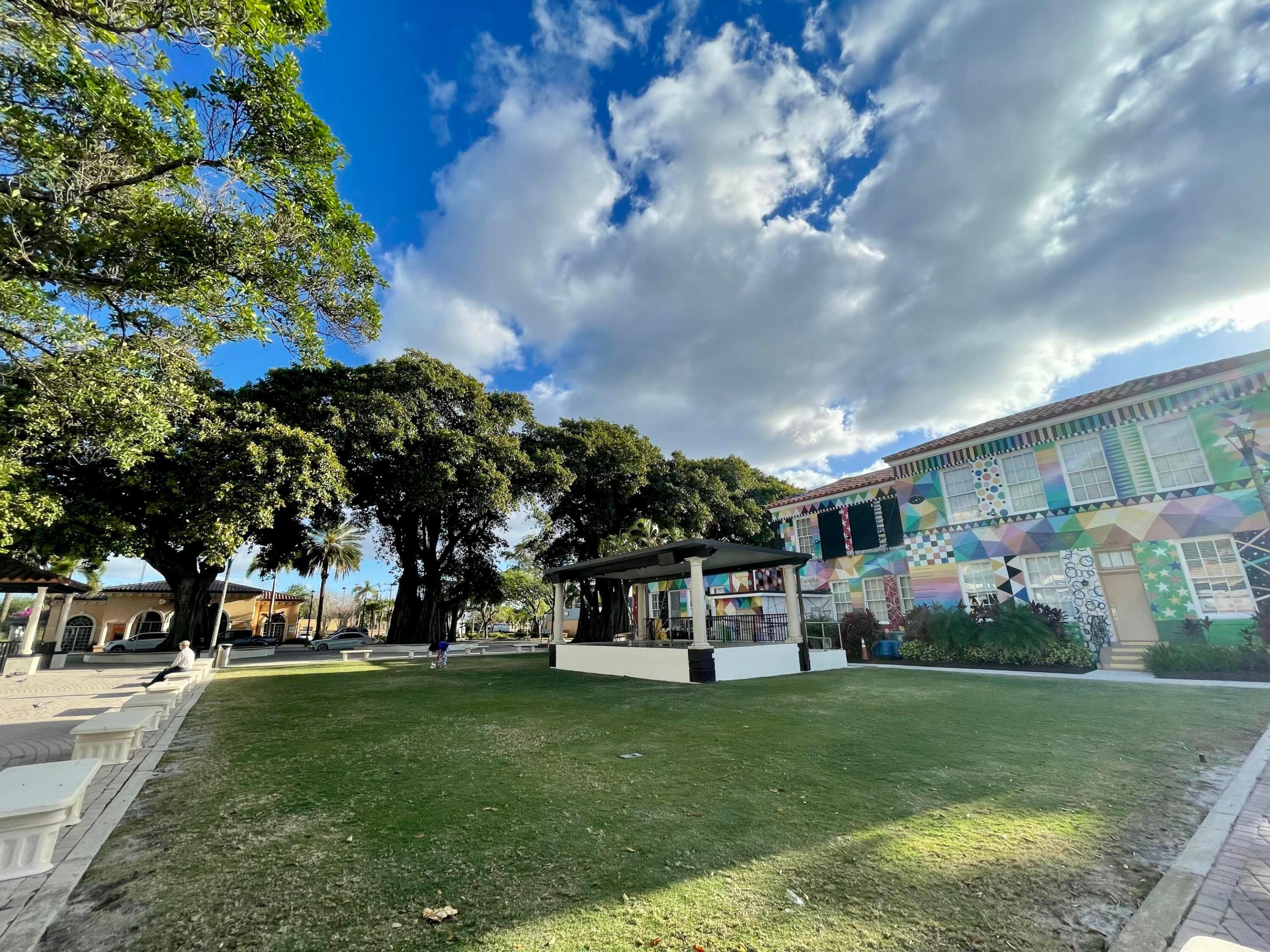 LAKE WORTH TOWN OF ADD 1 - Residential Lease