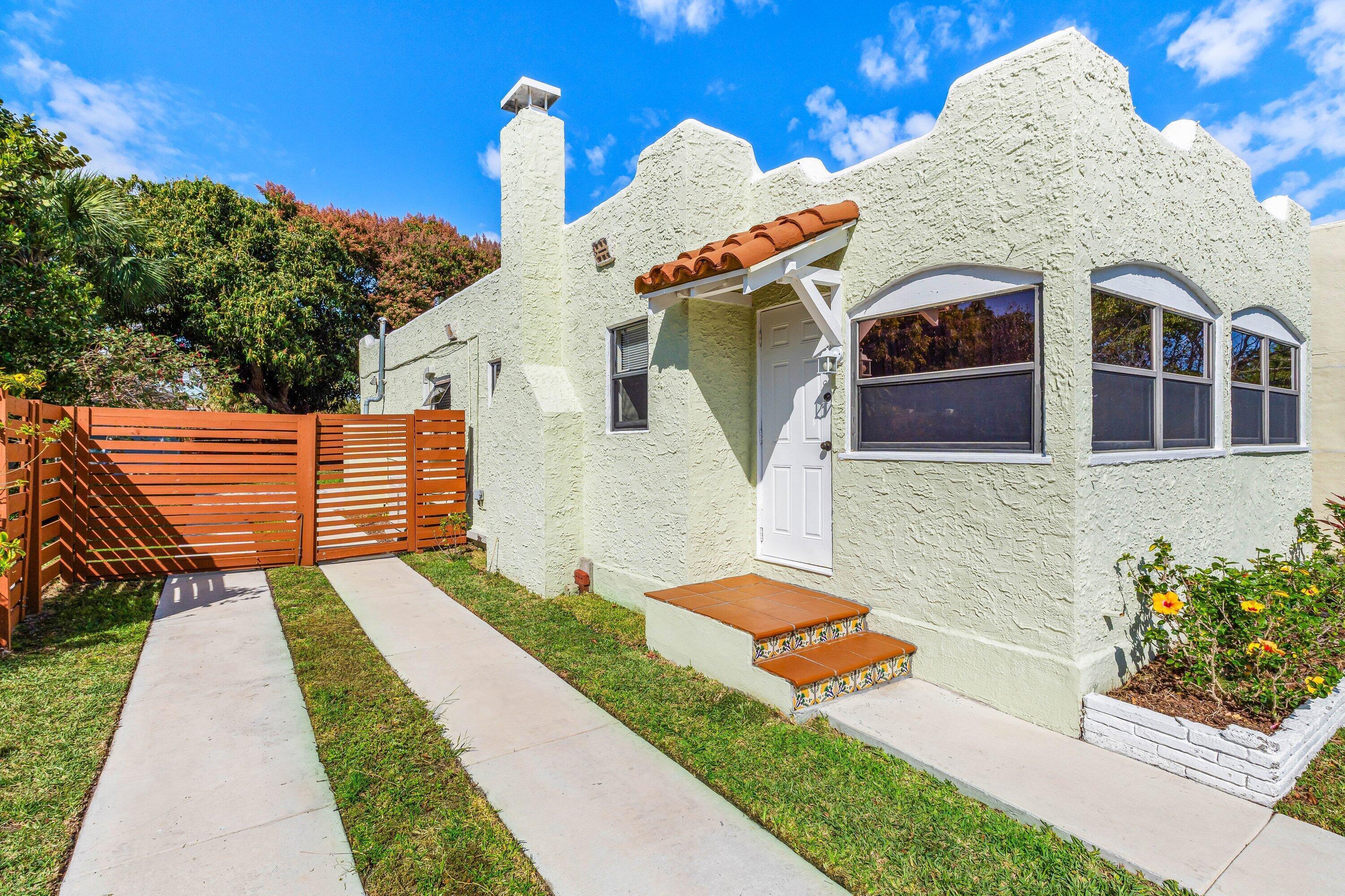 LAKE WORTH TOWN OF ADD 1 - Residential Lease