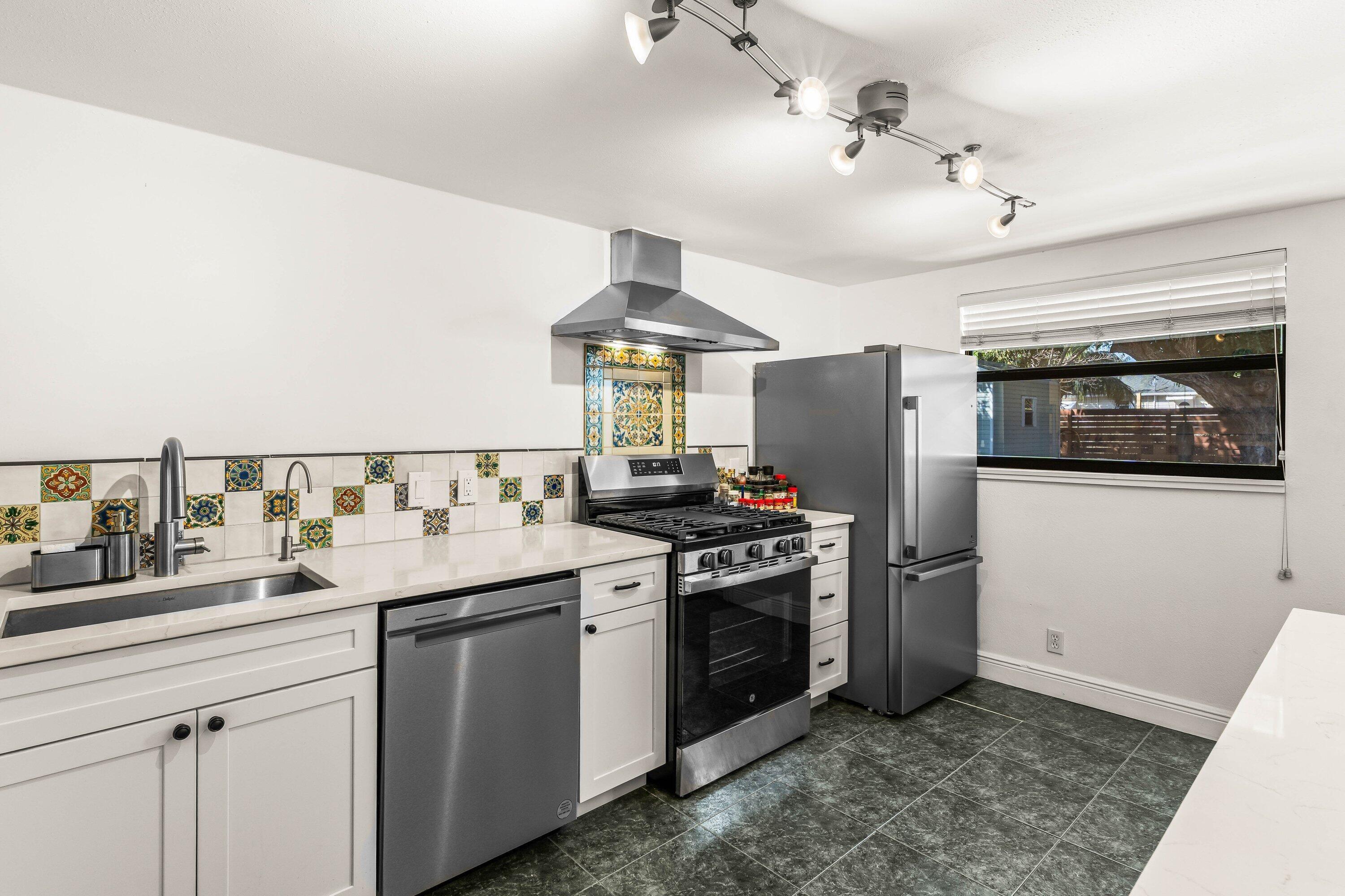 LAKE WORTH TOWN OF ADD 1 - Residential Lease