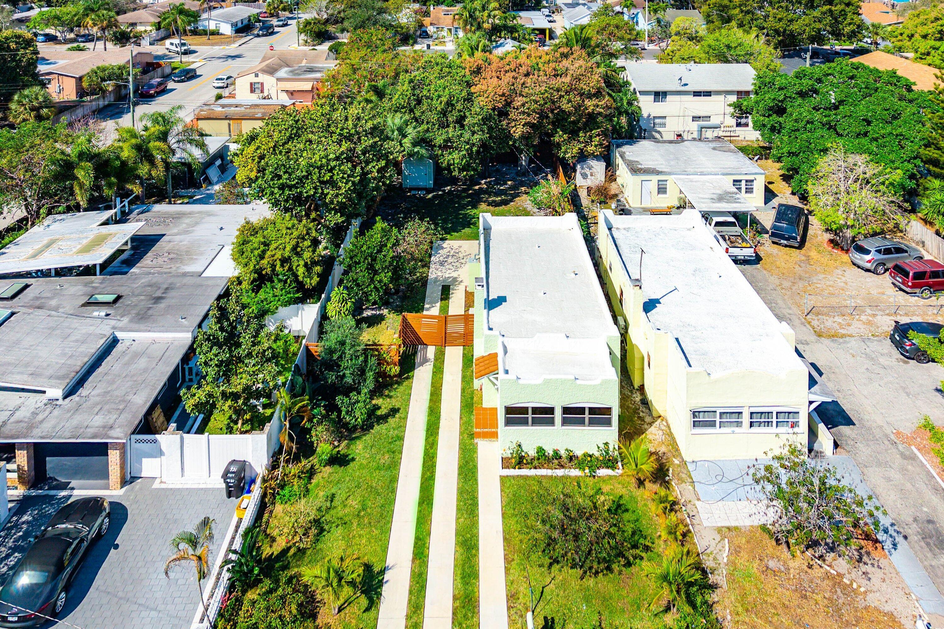 LAKE WORTH TOWN OF ADD 1 - Residential Lease