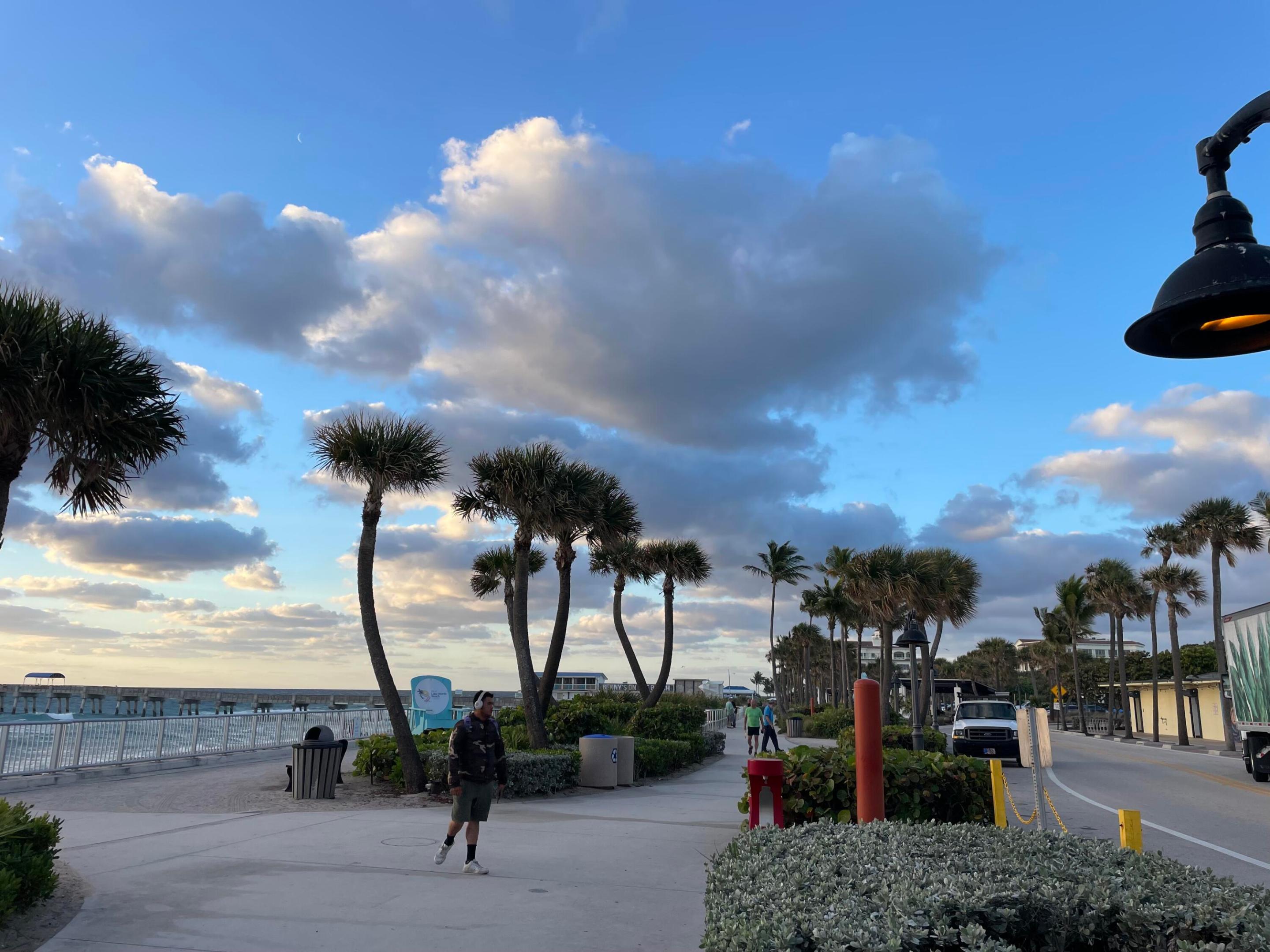 LAKE WORTH TOWN OF ADD 1 - Residential Lease