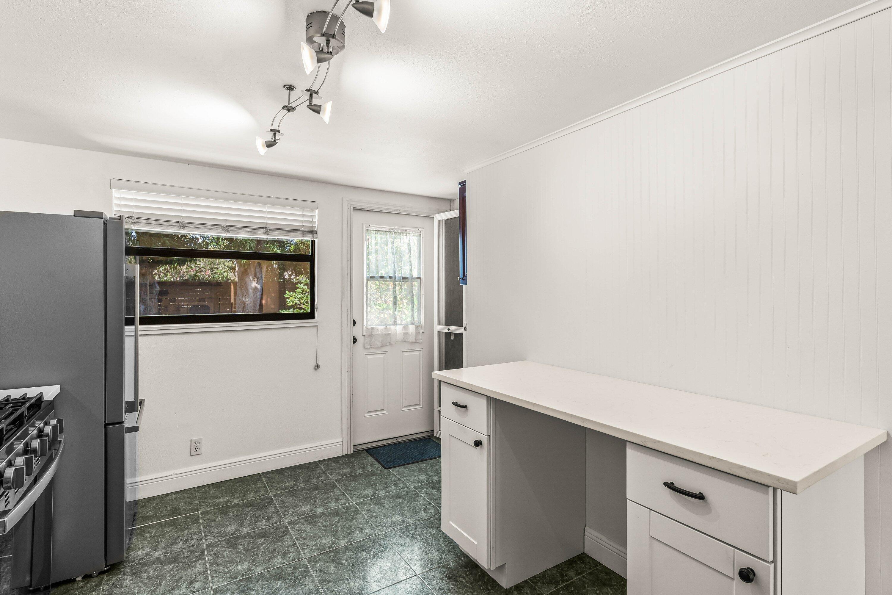 LAKE WORTH TOWN OF ADD 1 - Residential Lease