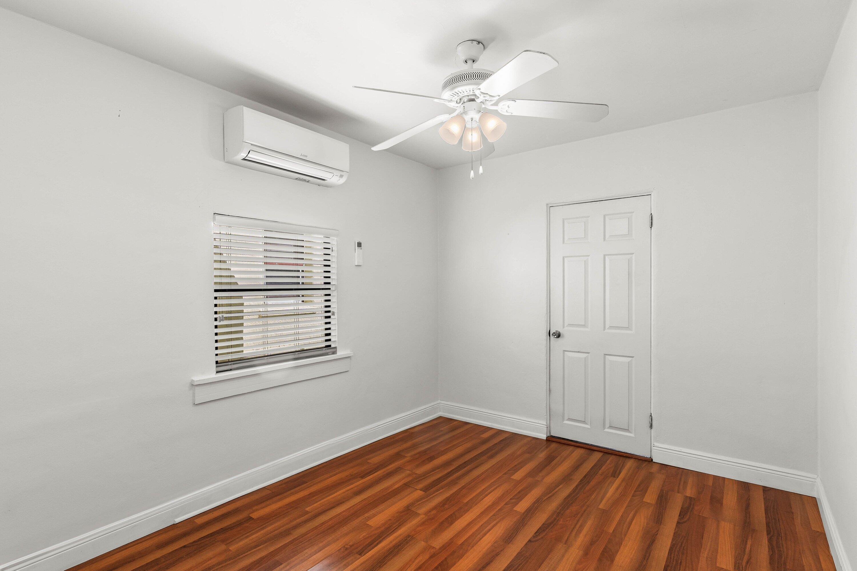 LAKE WORTH TOWN OF ADD 1 - Residential Lease