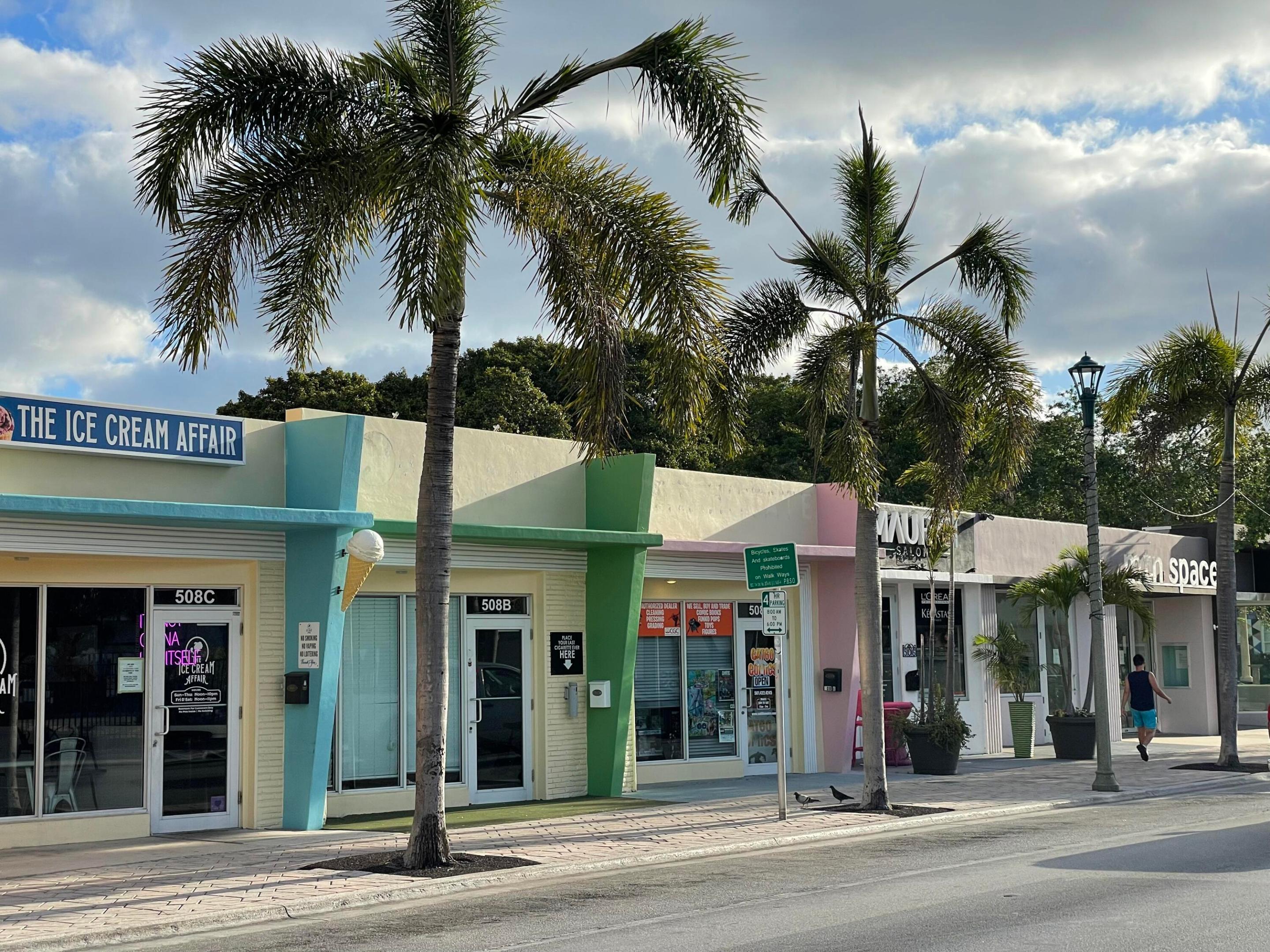 LAKE WORTH TOWN OF ADD 1 - Residential Lease