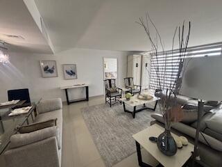 PALM BEACH HOUSE CONDO - Residential Lease