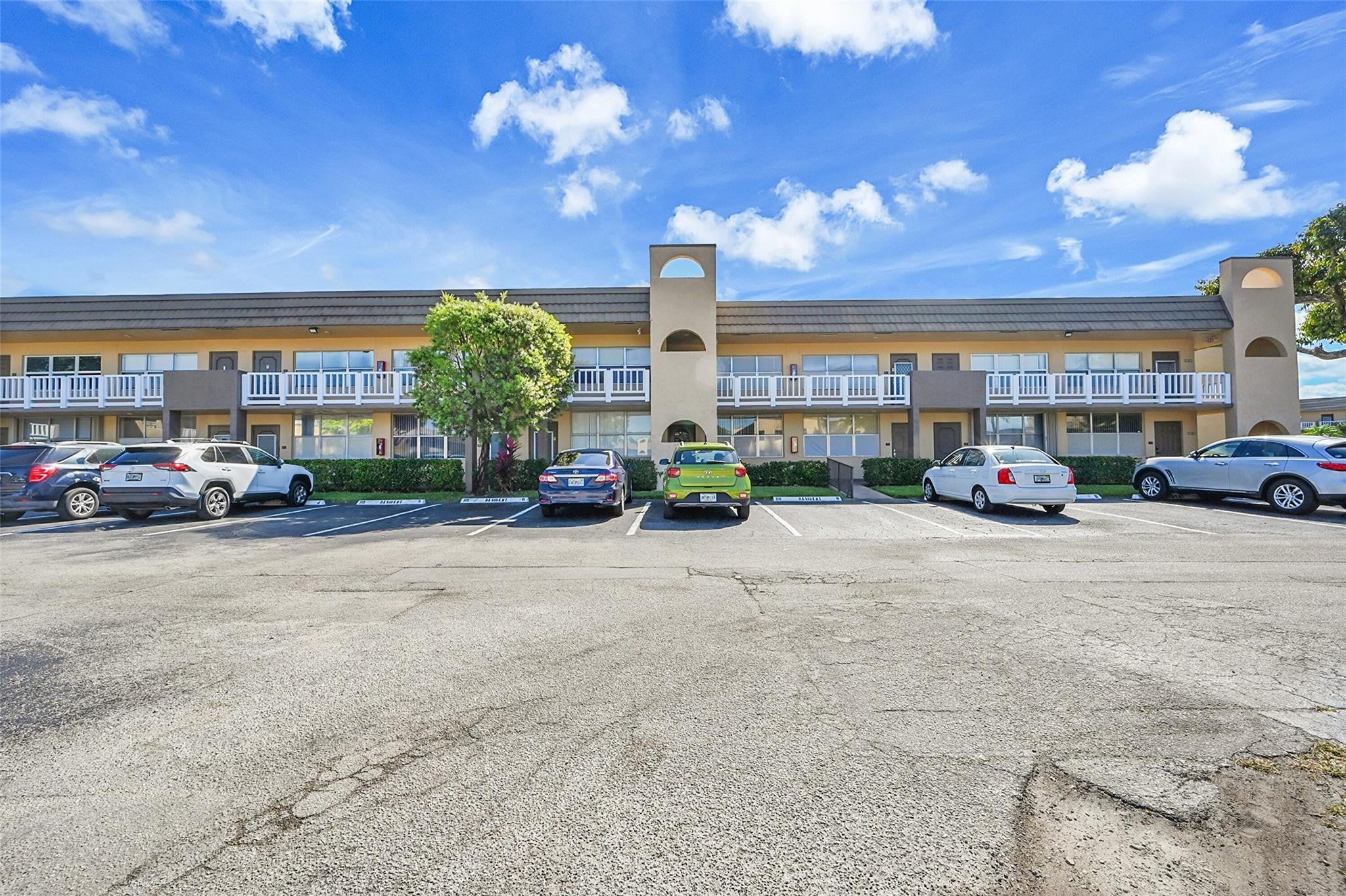 9101 Sunrise Lakes Boulevard 206