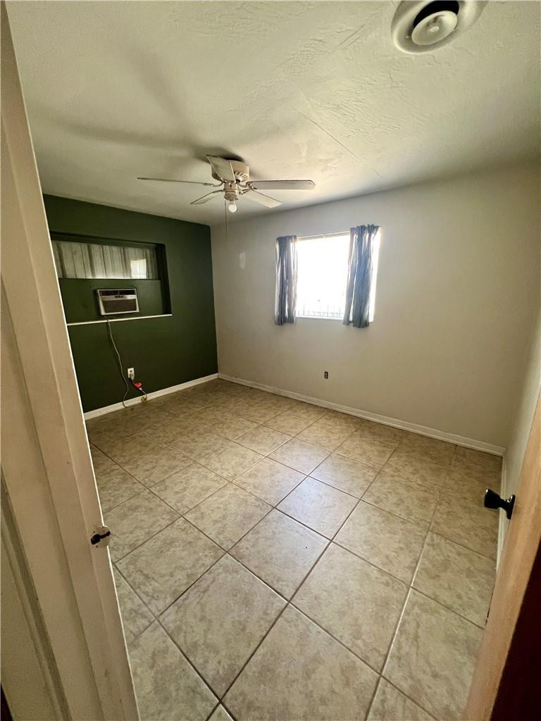 Driftwood Plaza 3 53-13 B - Residential