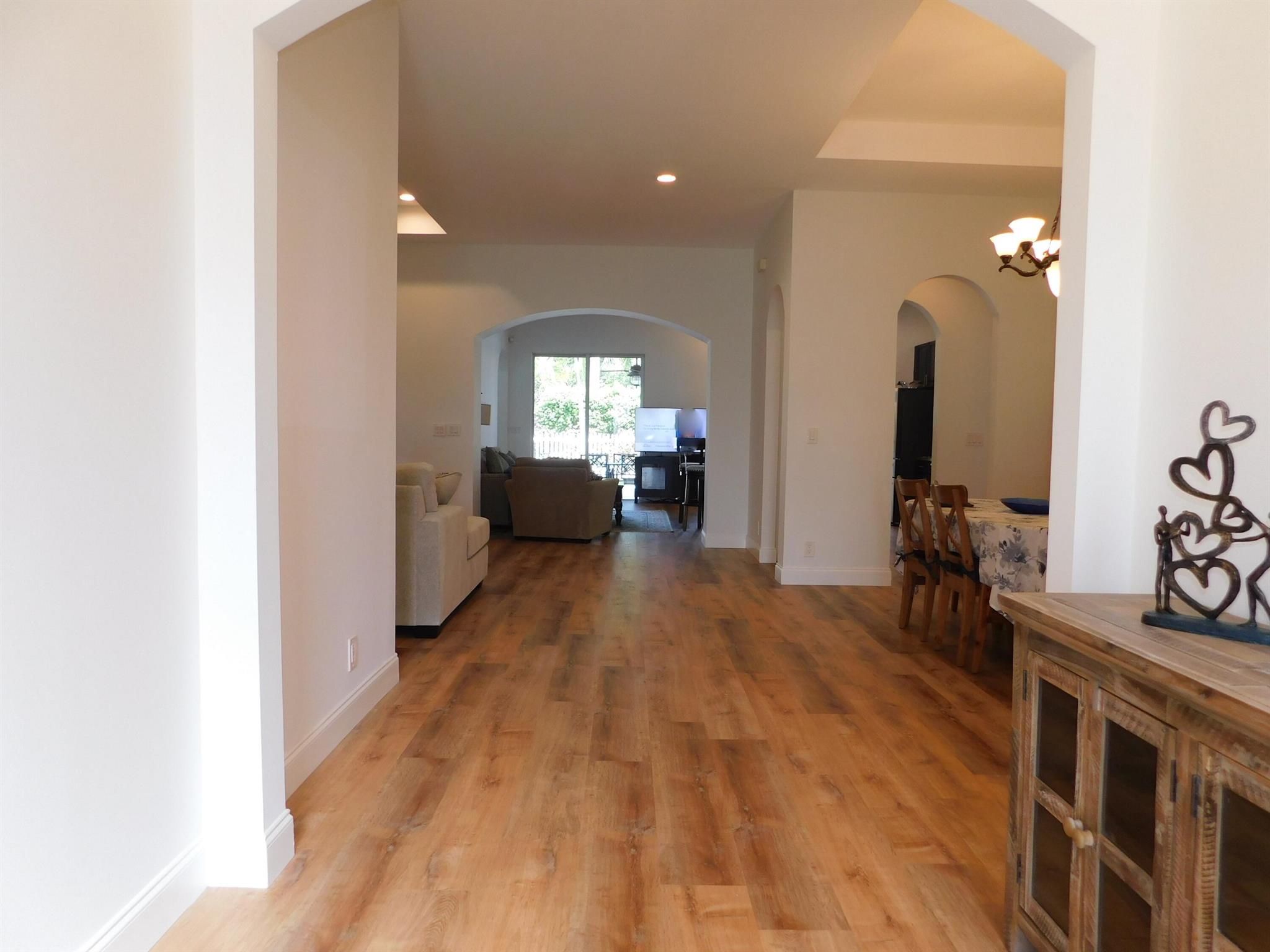 8617 White Cay