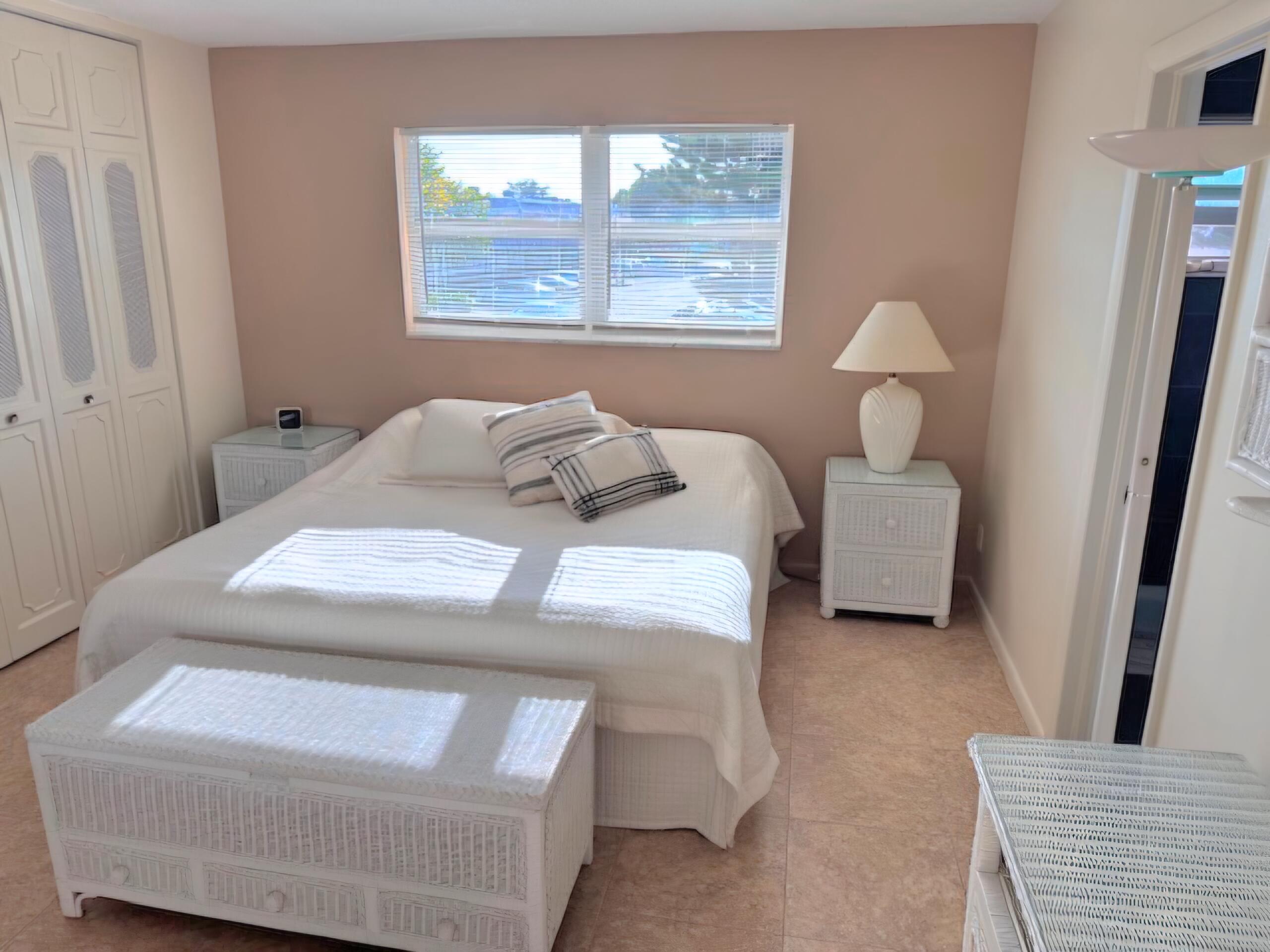 CENTURY VILLAGE WPB - Residential