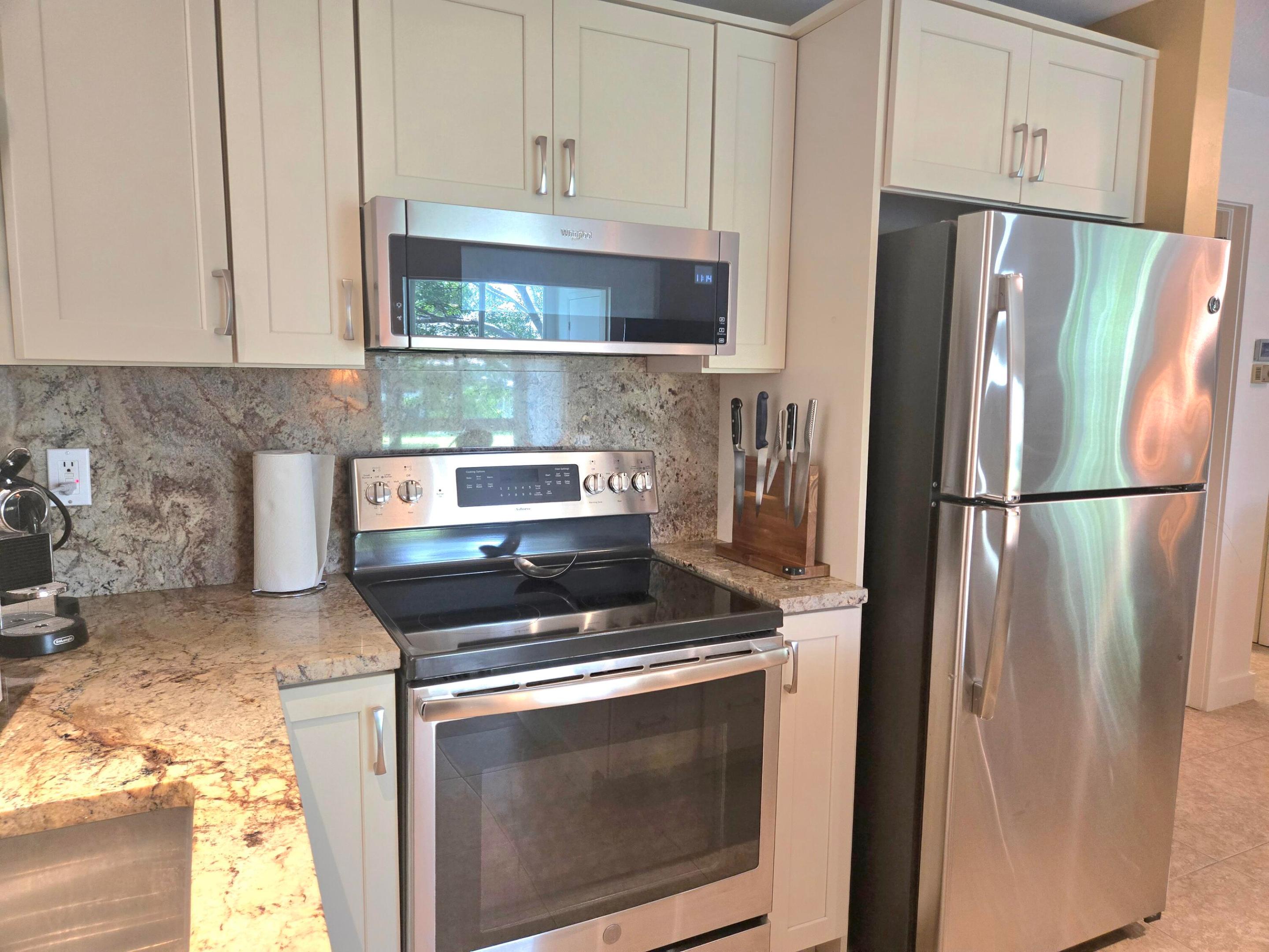 CENTURY VILLAGE WPB - Residential