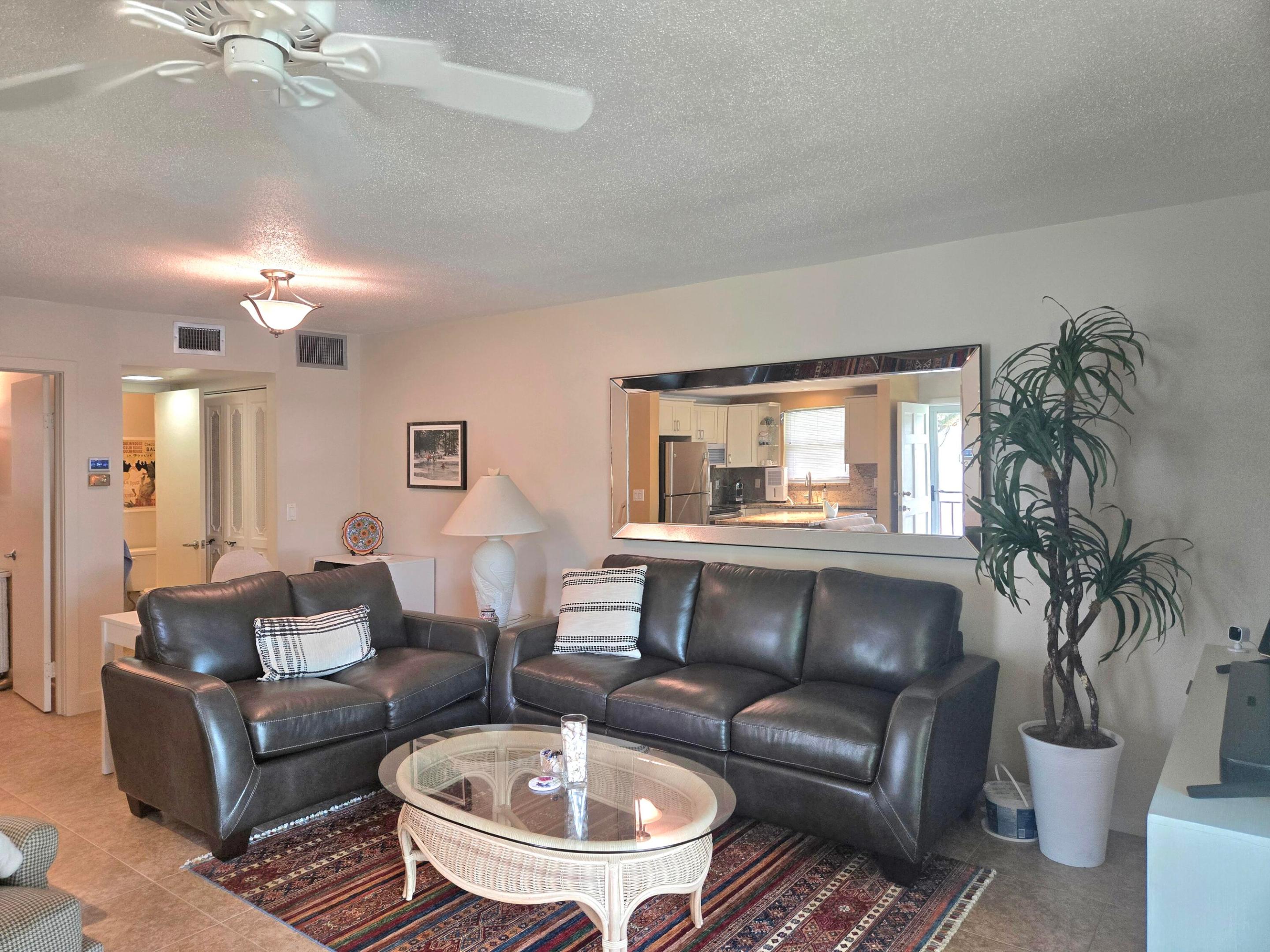 CENTURY VILLAGE WPB - Residential