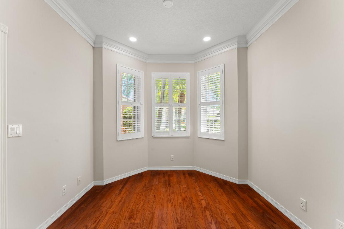 3676 NW Deer Oak Drive