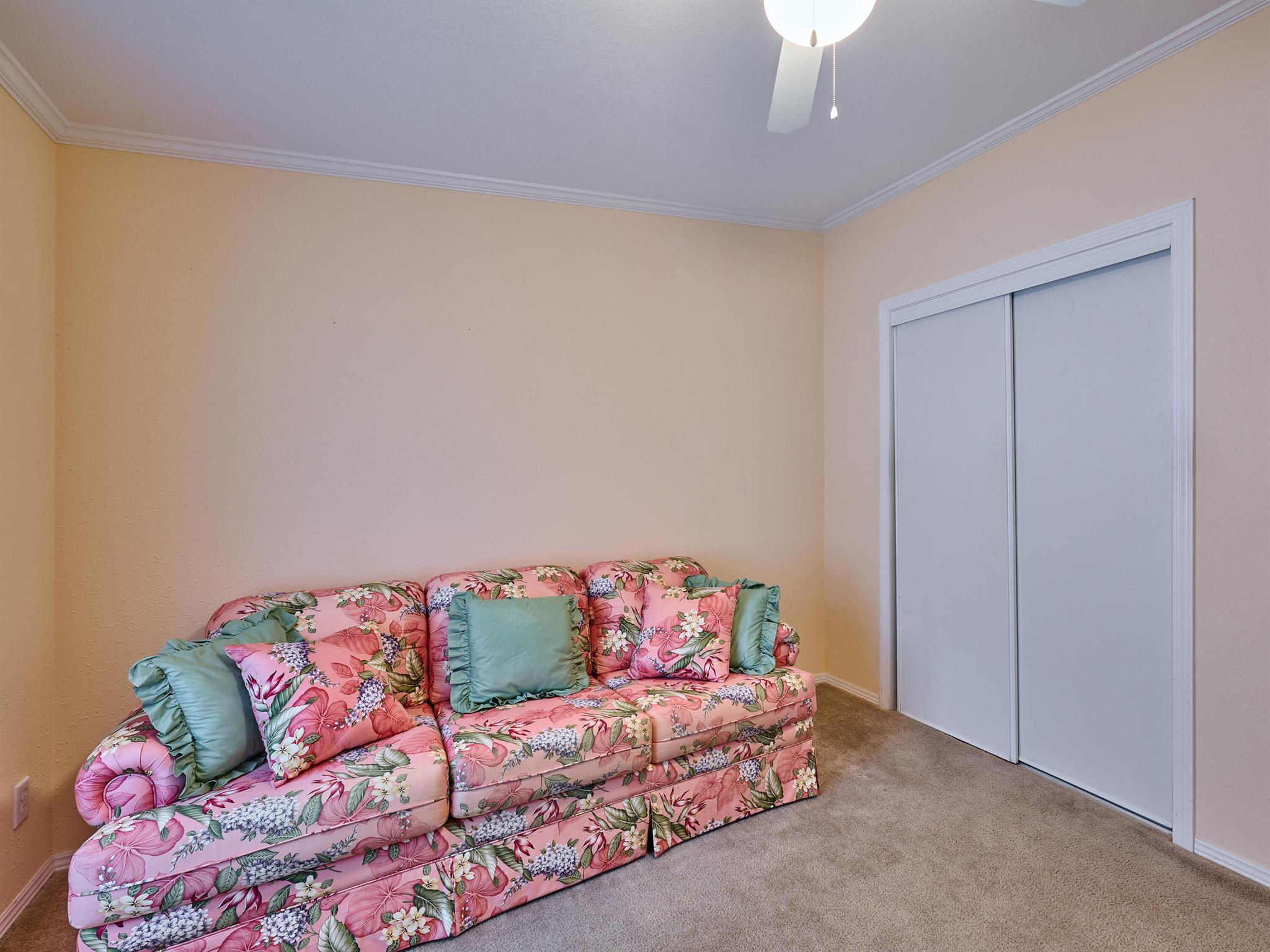Pinelake Gardens & Estate - Residential