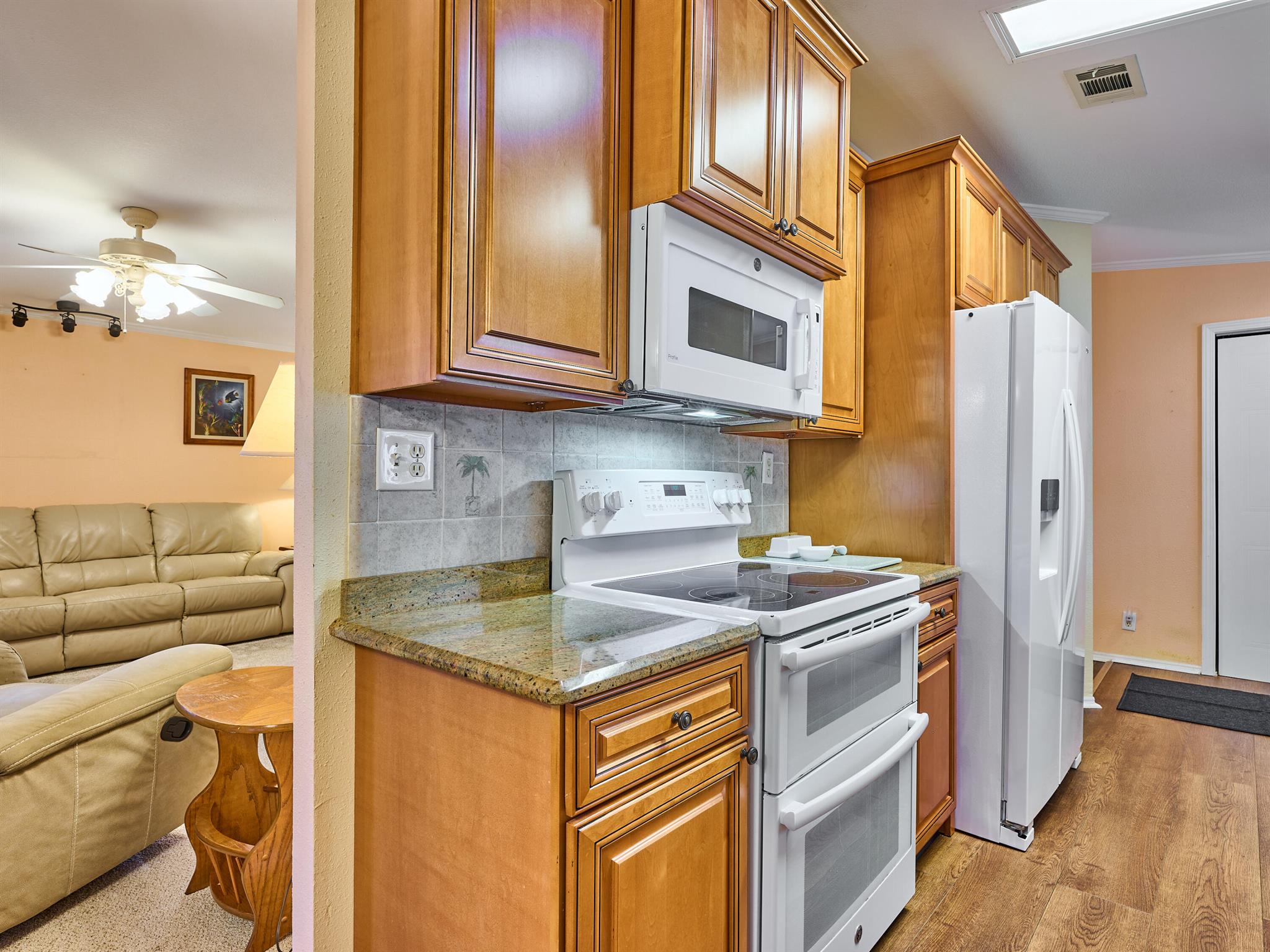 Pinelake Gardens & Estate - Residential