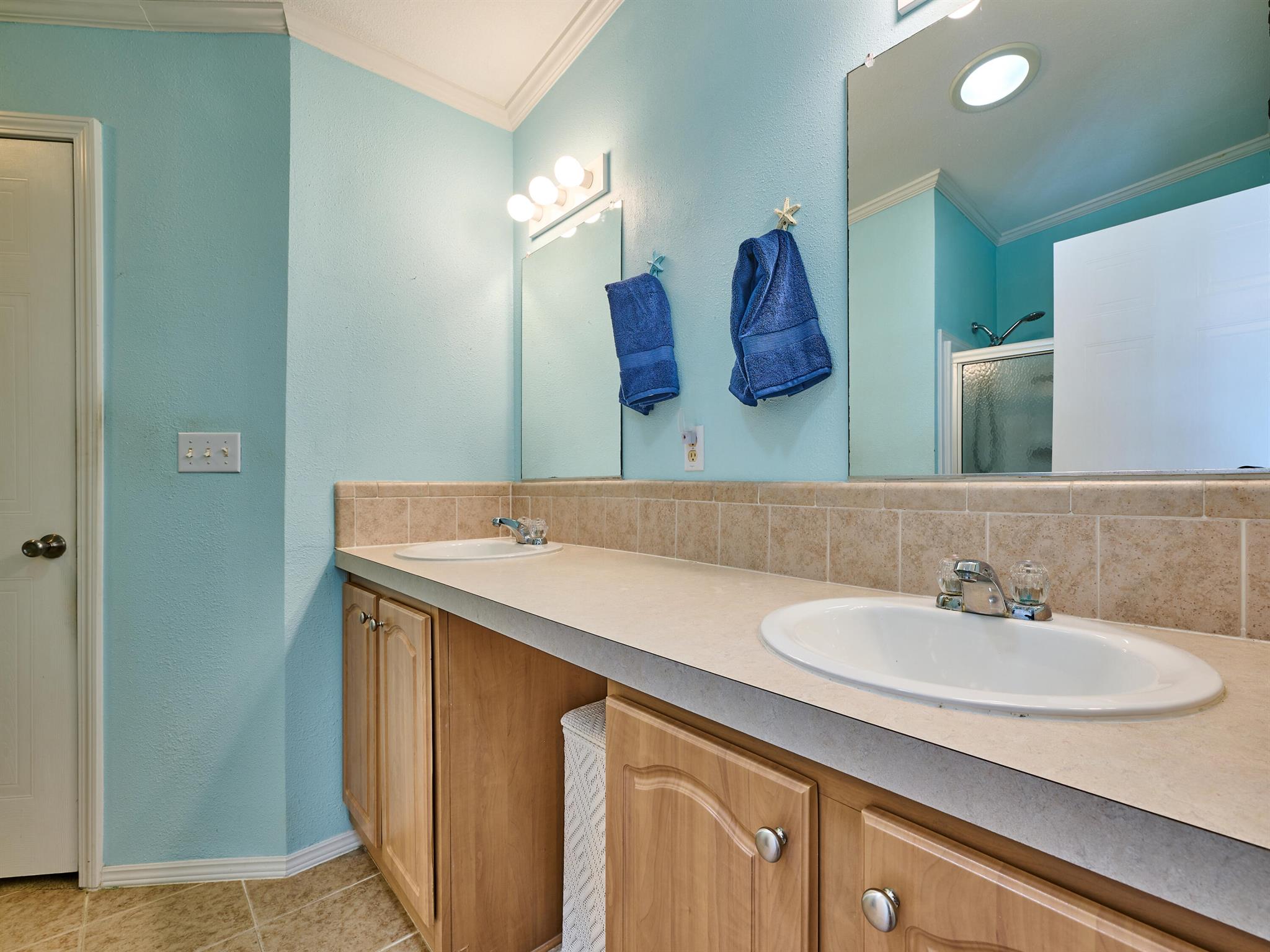 Pinelake Gardens & Estate - Residential