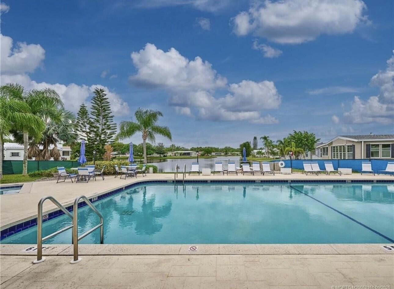 Pinelake Gardens & Estate - Residential
