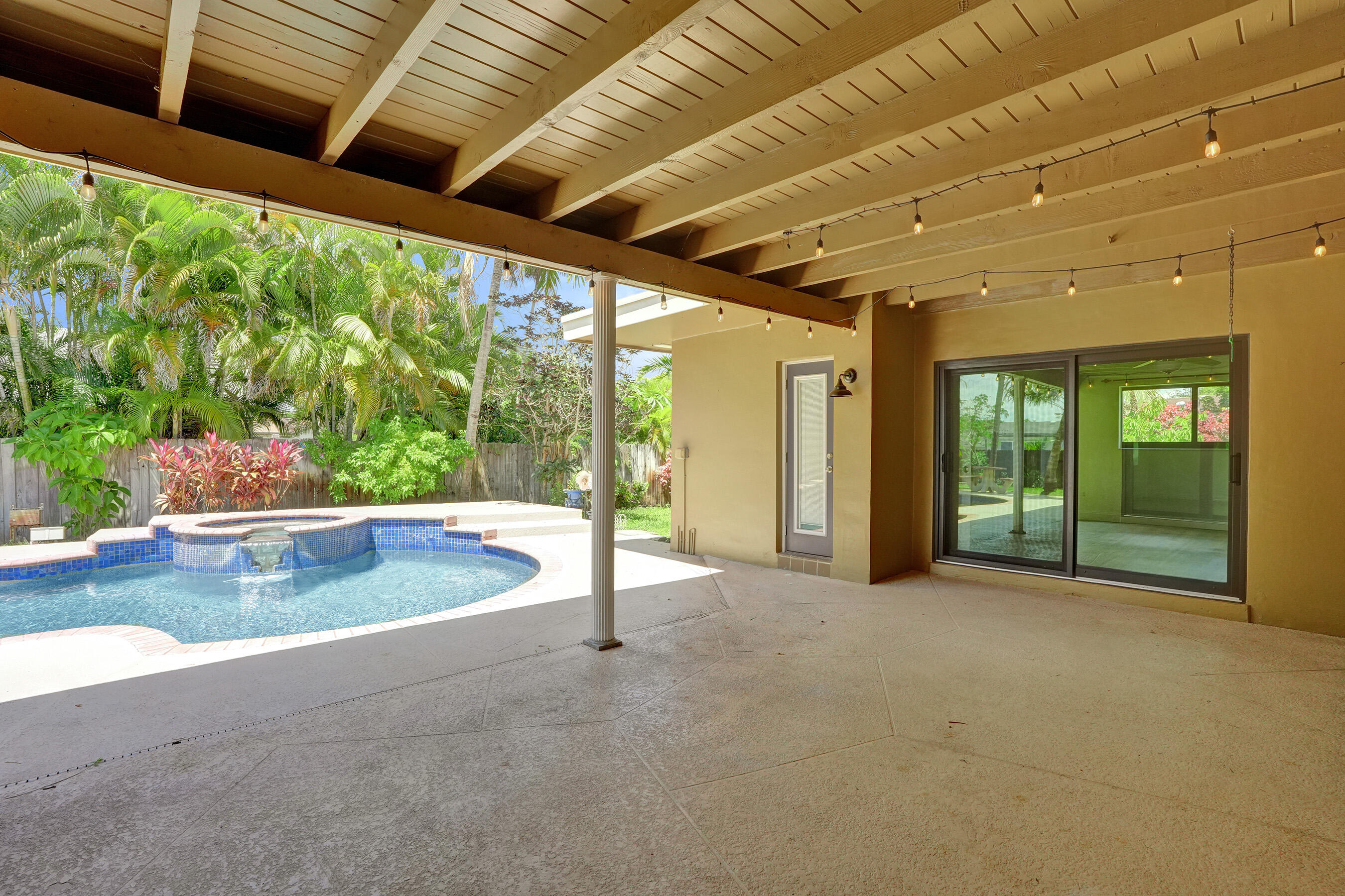 FLAMINGO GARDENS-BLACK OLIVE SEC - Residential