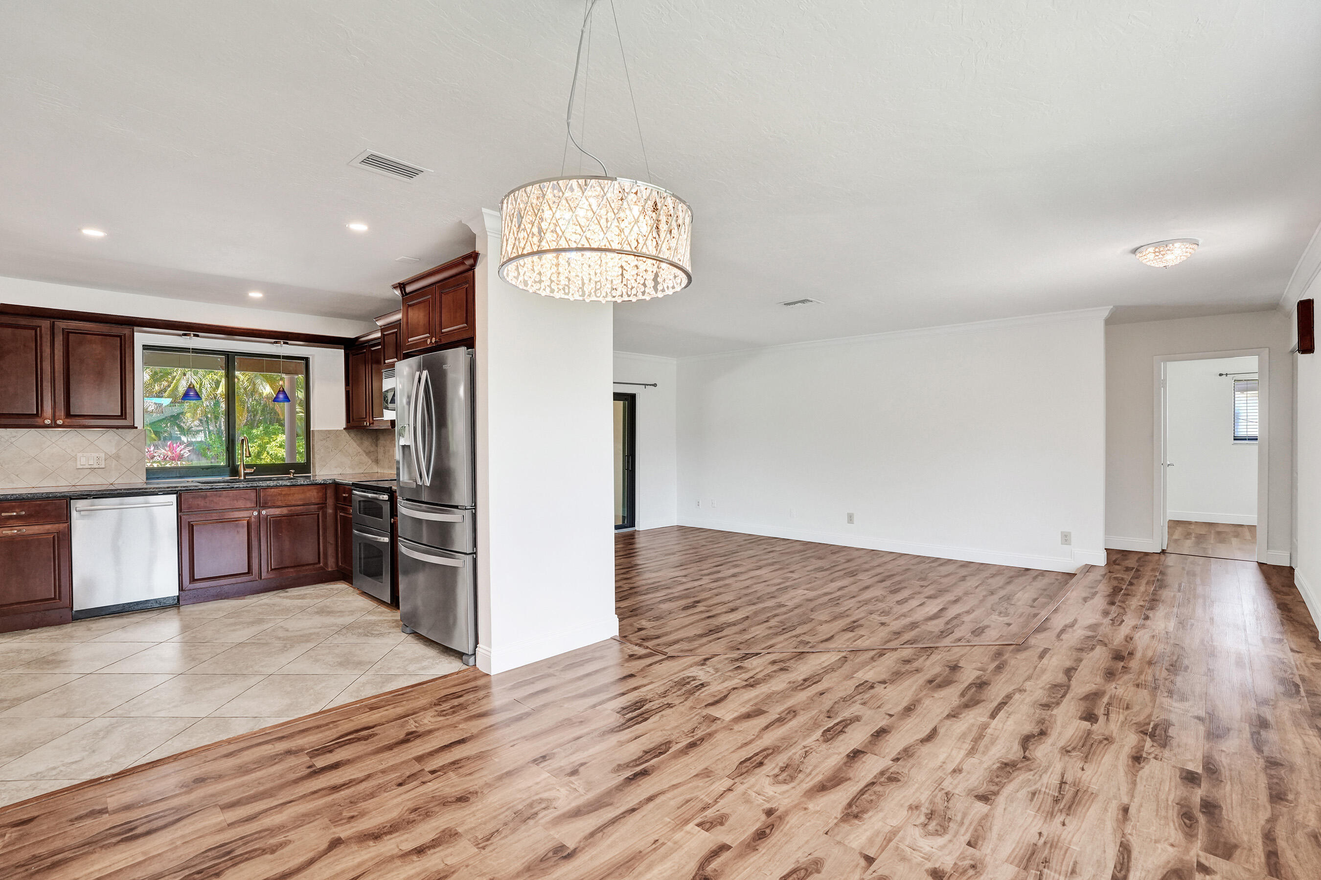 FLAMINGO GARDENS-BLACK OLIVE SEC - Residential