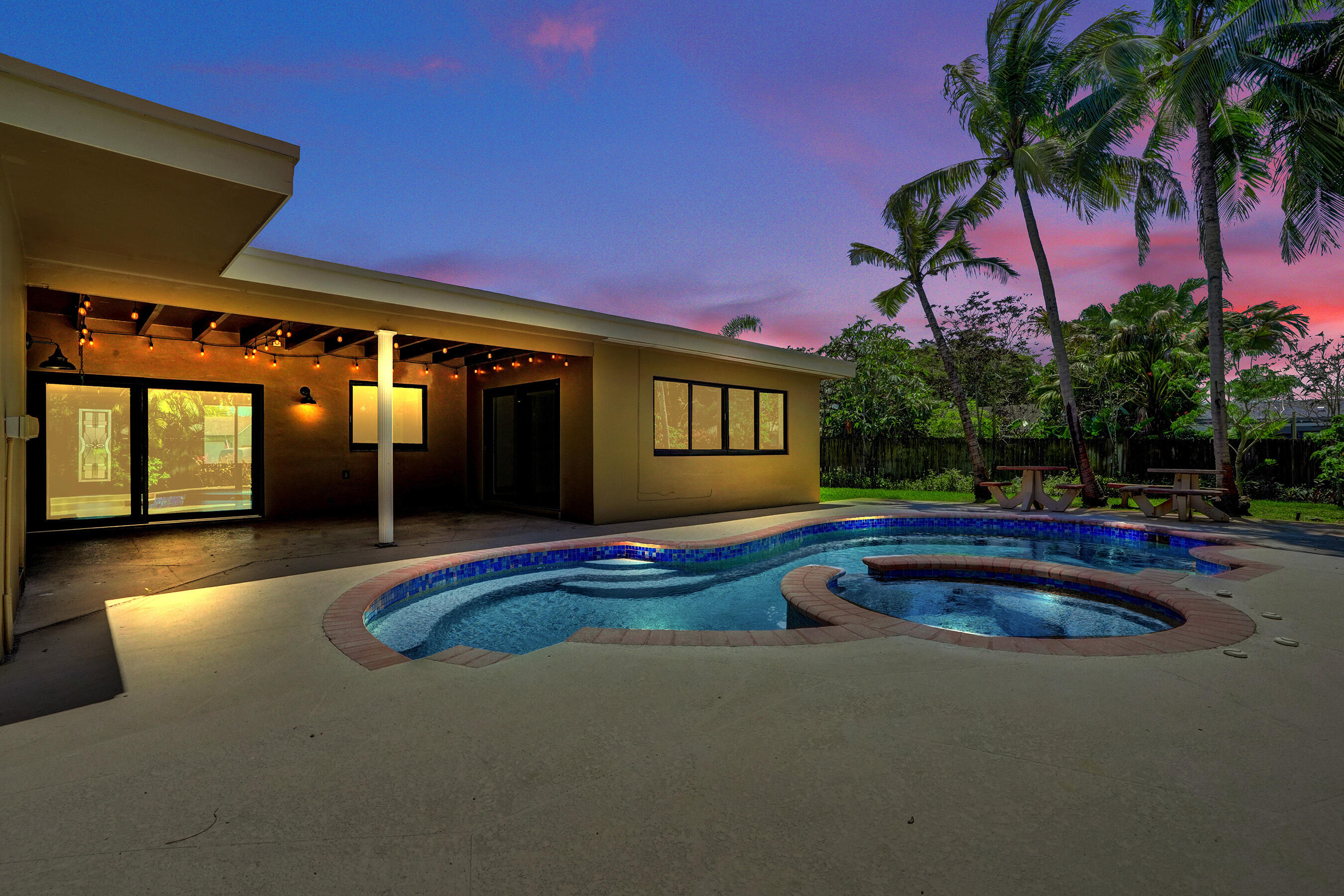 FLAMINGO GARDENS-BLACK OLIVE SEC - Residential