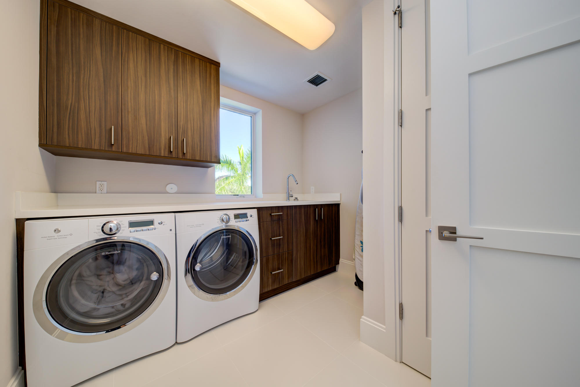 HARBOR PLACE - Residential