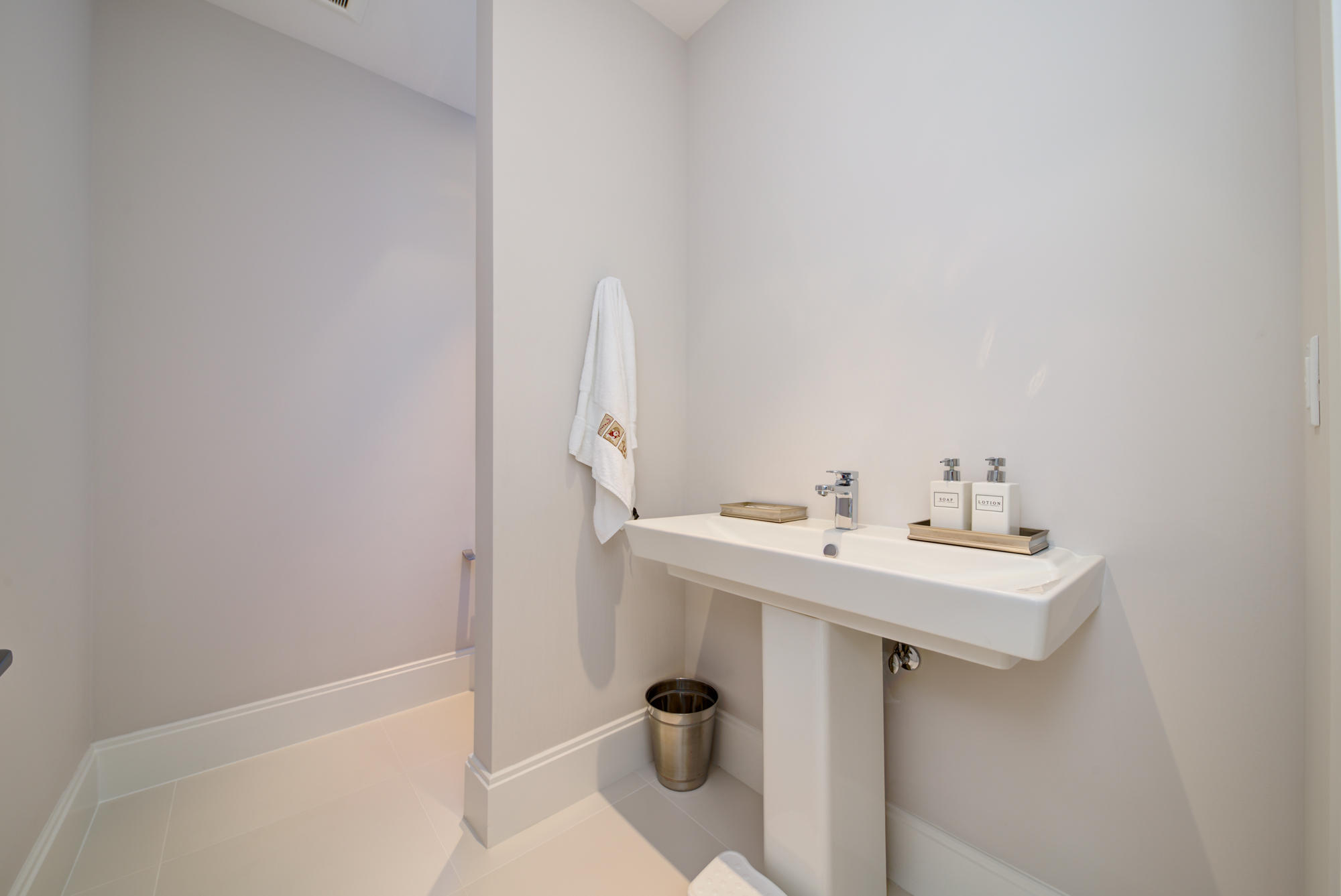 HARBOR PLACE - Residential