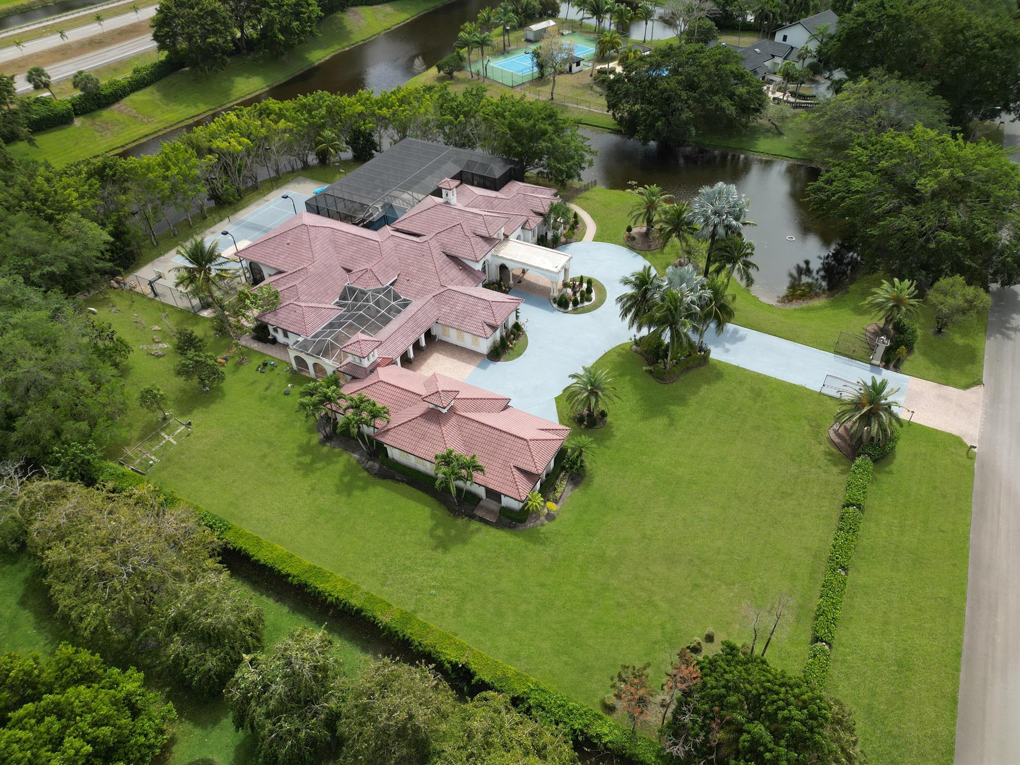 TIERRA DEL REY - Residential Lease