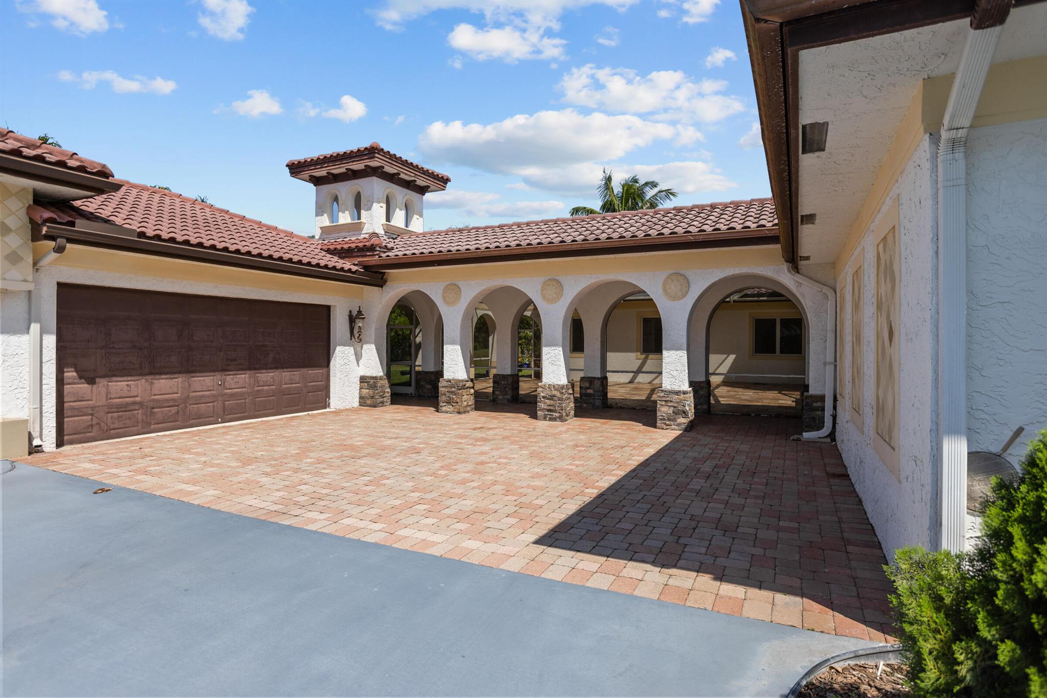 TIERRA DEL REY - Residential Lease