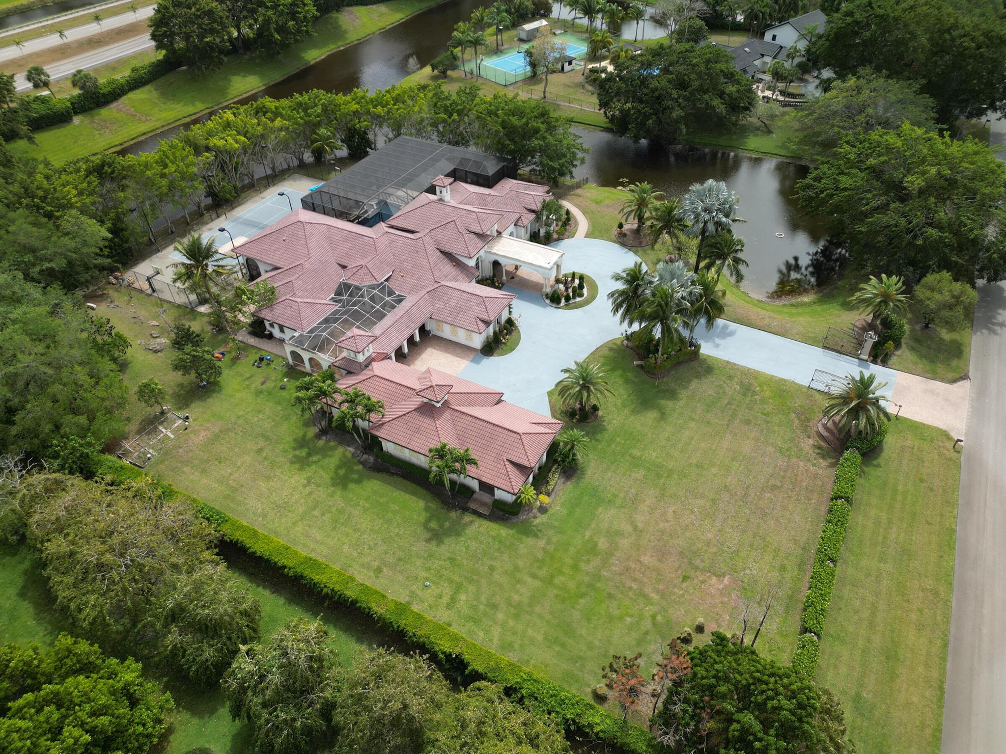 TIERRA DEL REY - Residential Lease