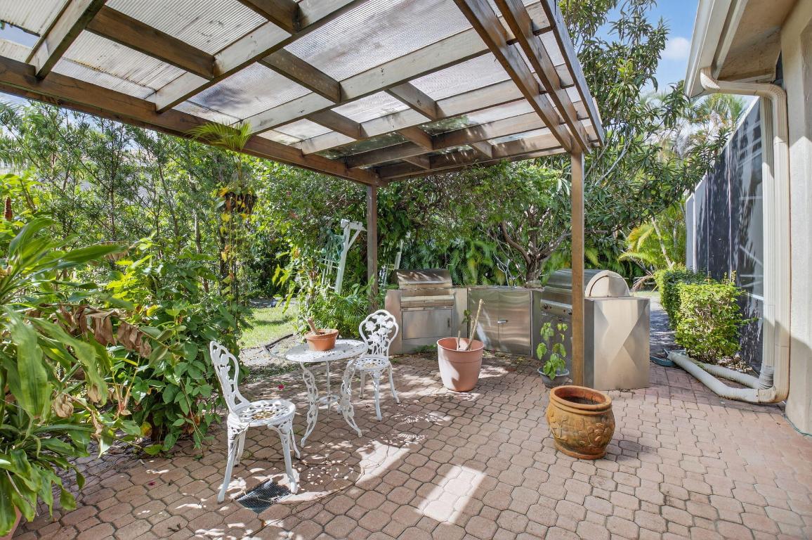 The Estates of Boynton Waters - Residential Lease