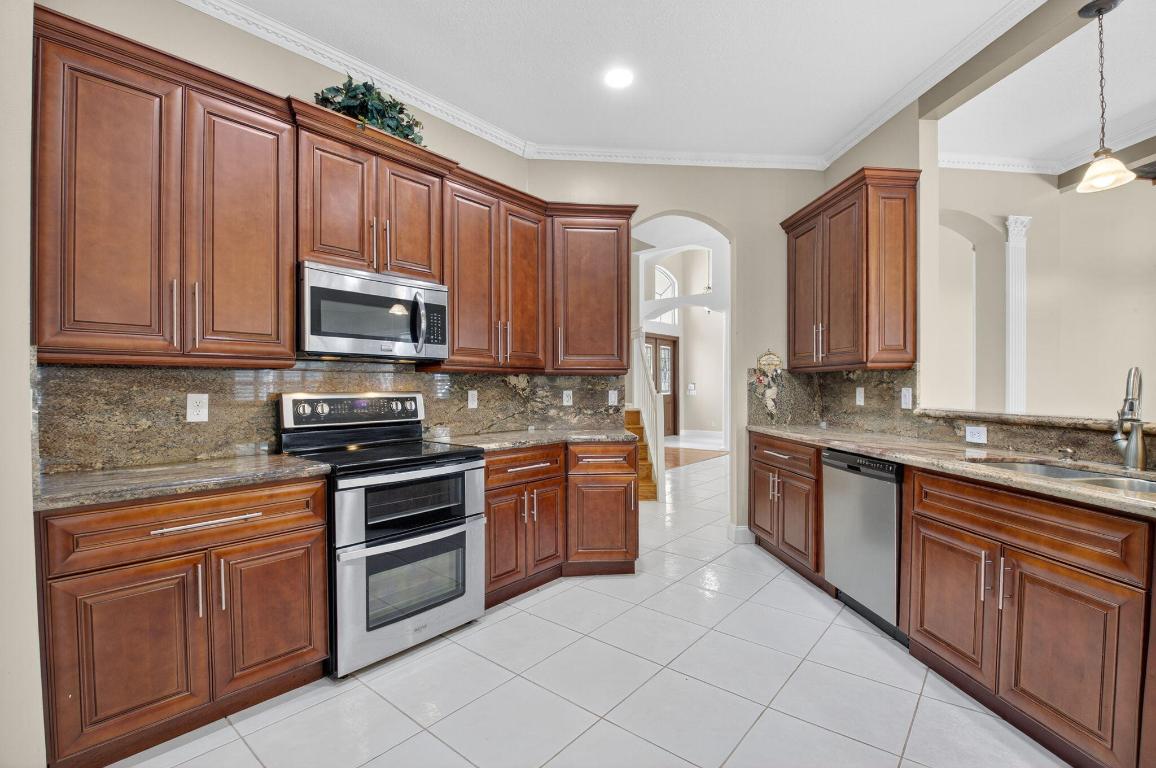 The Estates of Boynton Waters - Residential Lease