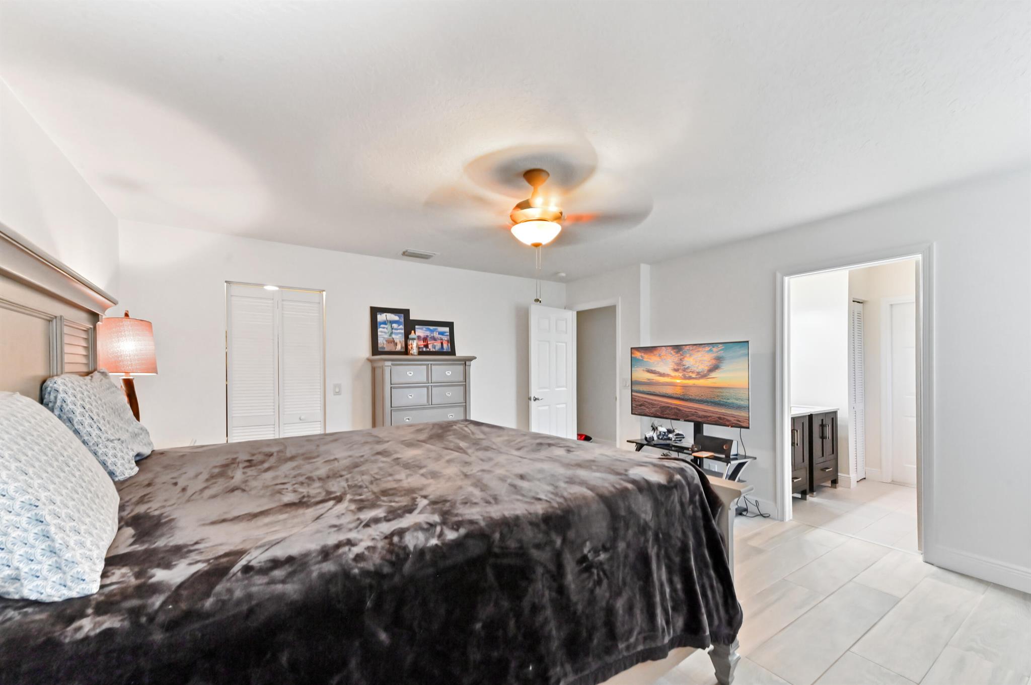 OLIVE TREE - Residential